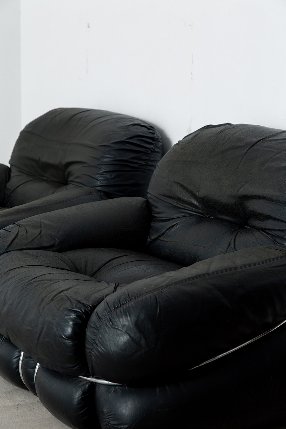 ‘Okay’ Sofa by Adriano Piazzesi in Leather and Chrome