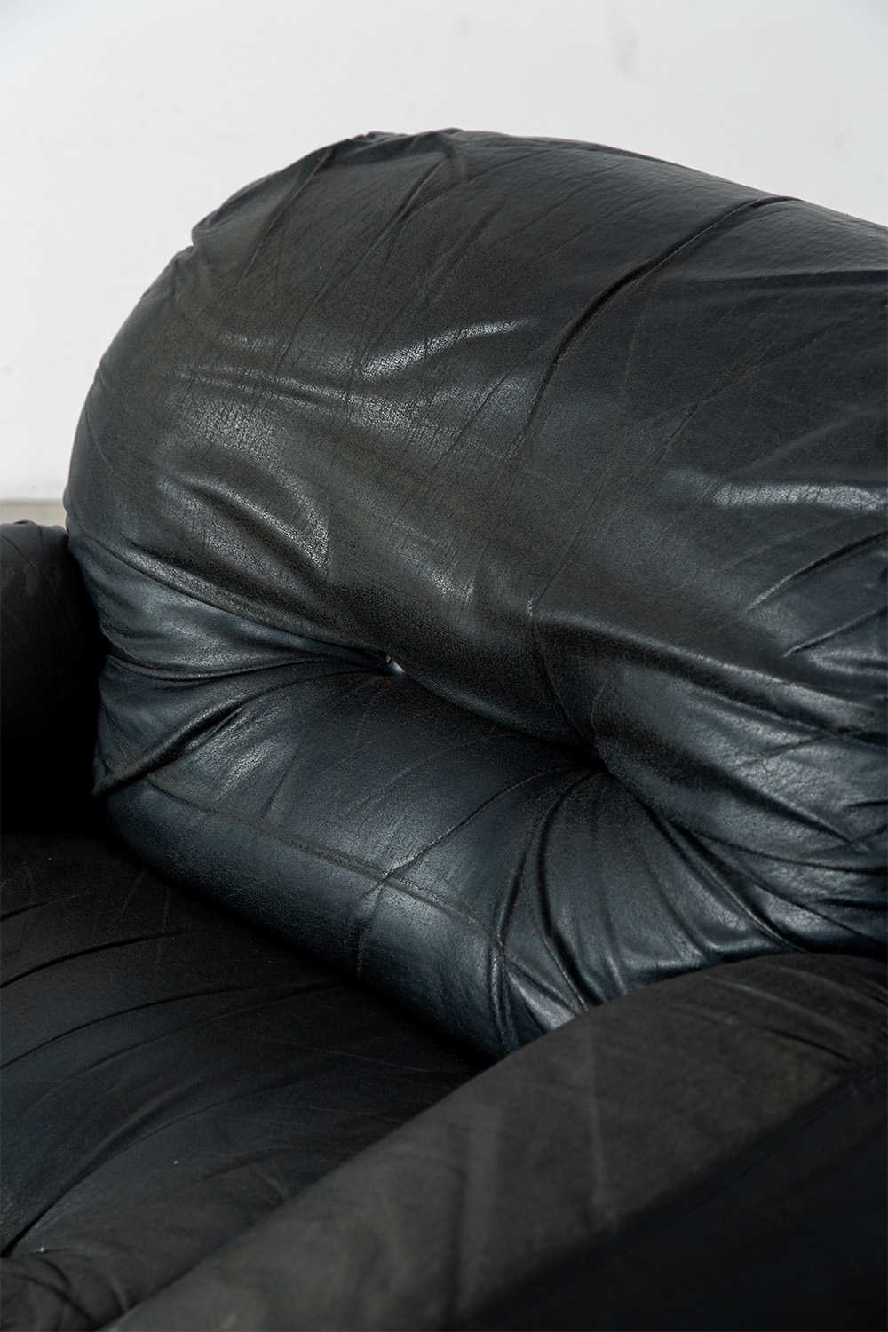 ‘Okay’ Sofa by Adriano Piazzesi in Leather and Chrome