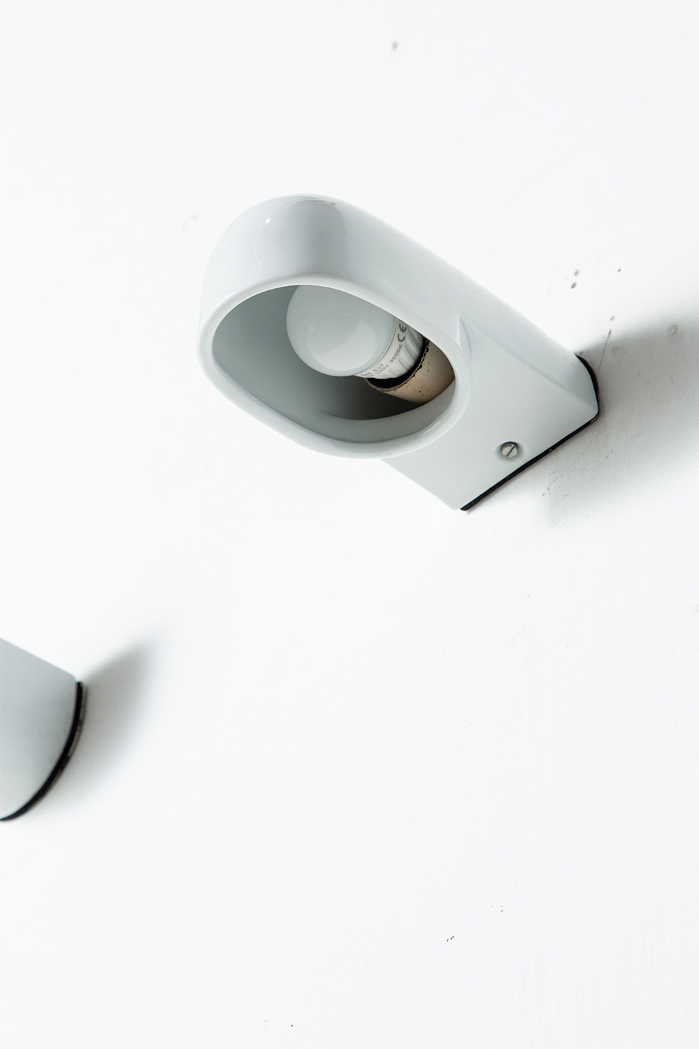 ‘Pafo’ Wall Lamp by Ernesto Gismondi for Artemide in Ceramic