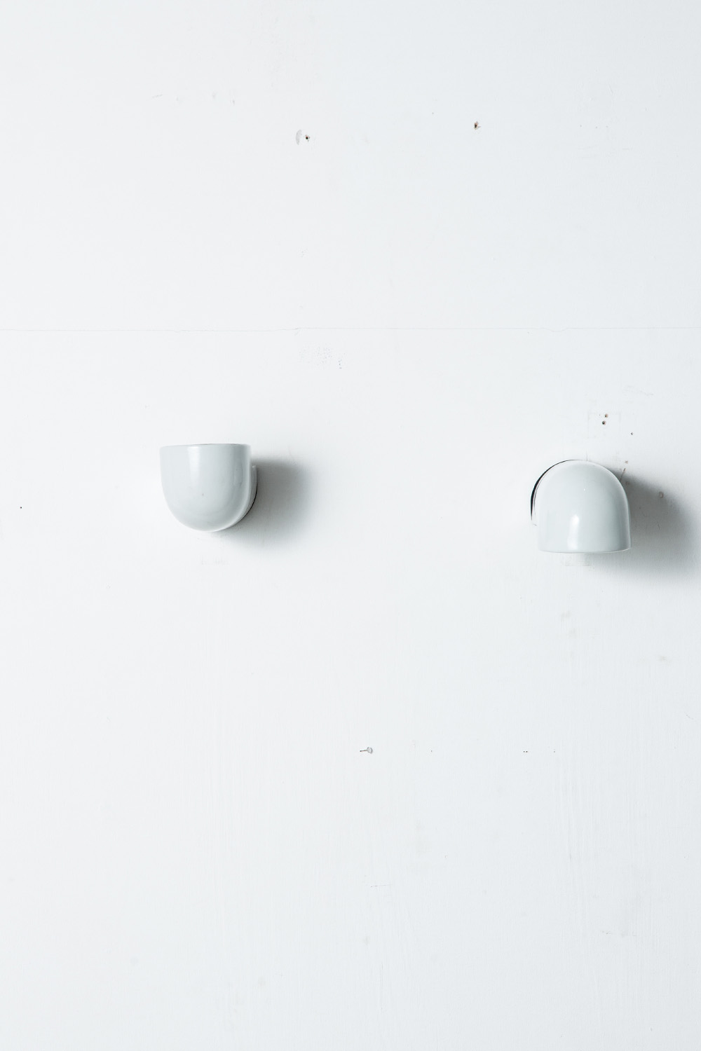 ‘Pafo’ Wall Lamp by Ernesto Gismondi for Artemide in Ceramic