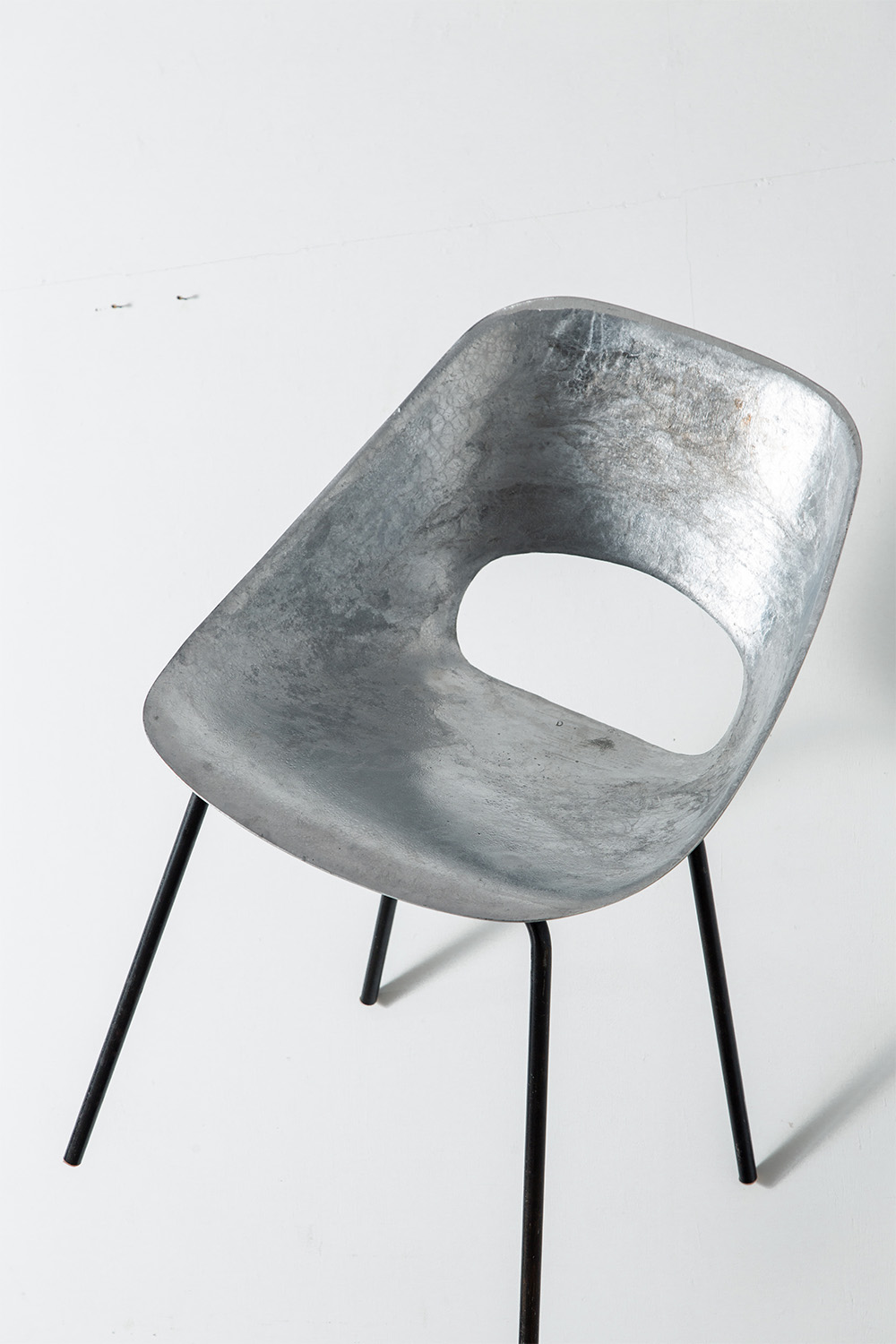 ‘Tulip’ Chair by Pierre Guariche for Steiner in Aluminium and Steel