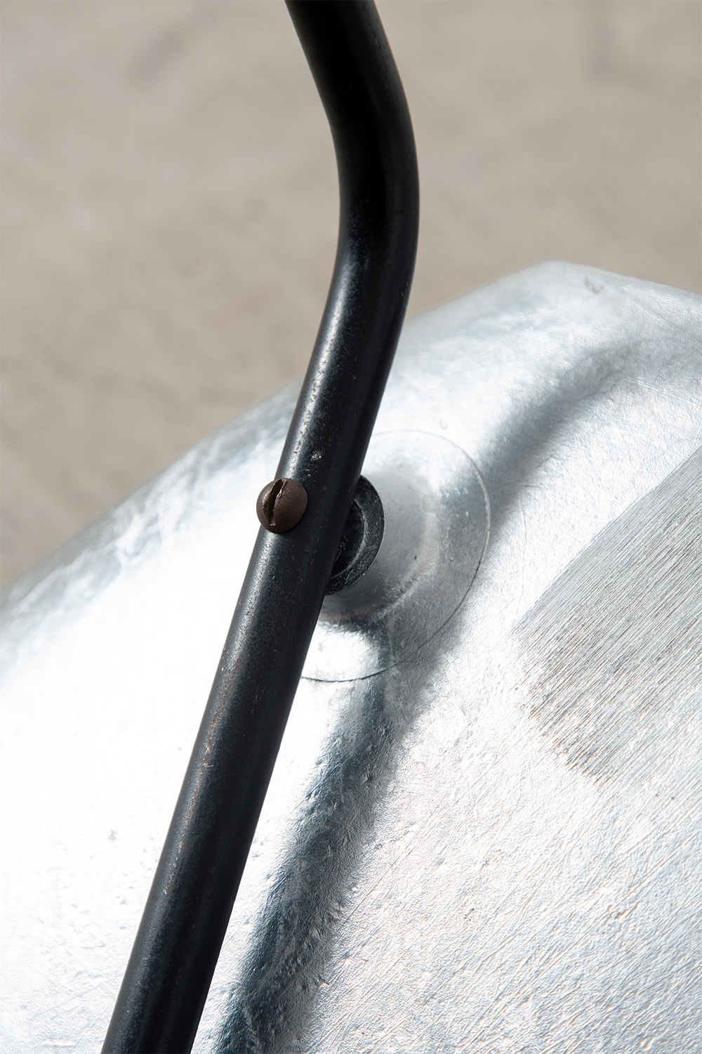 ‘Tulip’ Chair by Pierre Guariche for Steiner in Aluminium and Steel