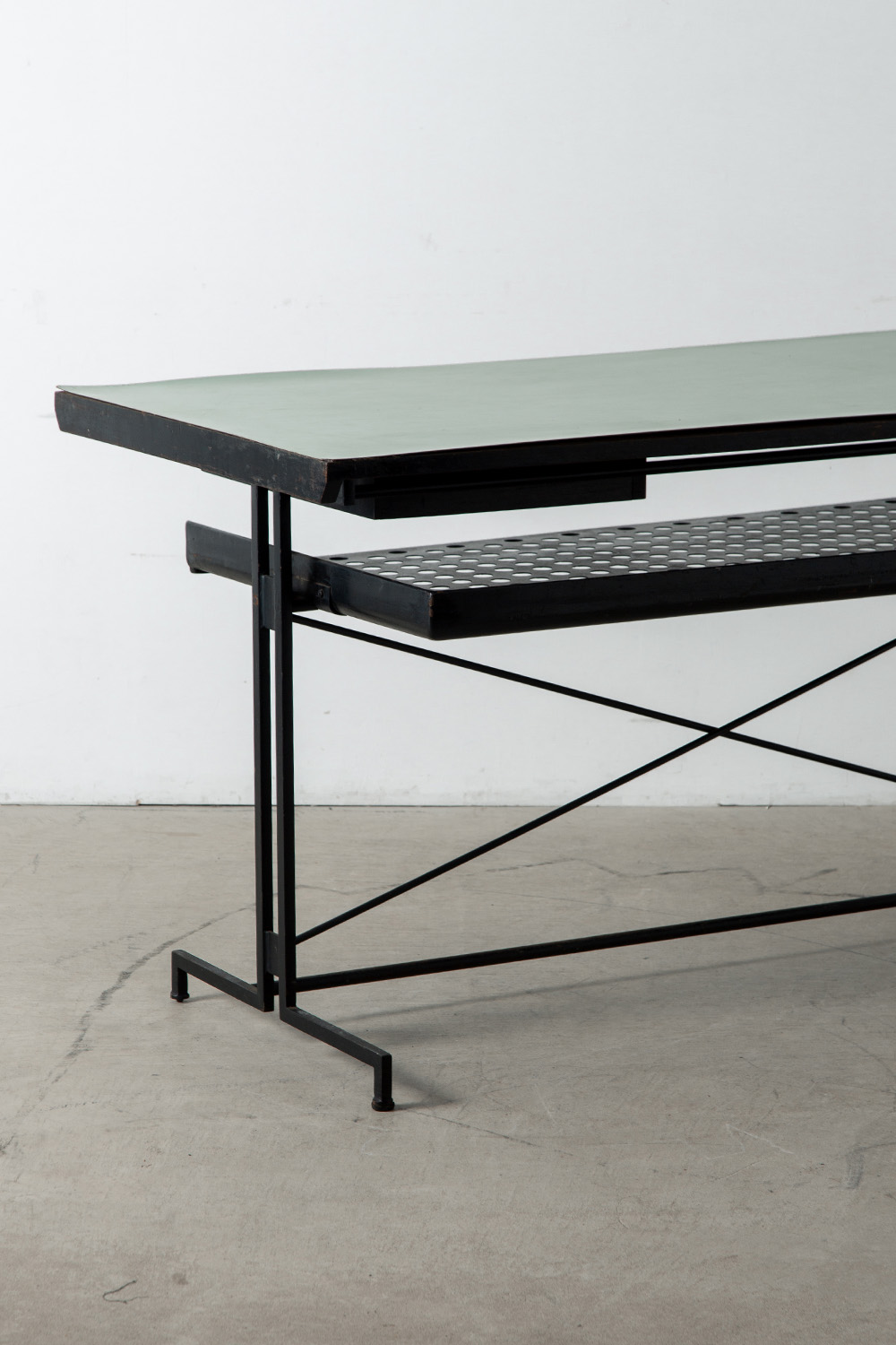 Industrial Desk in Wood and Steel