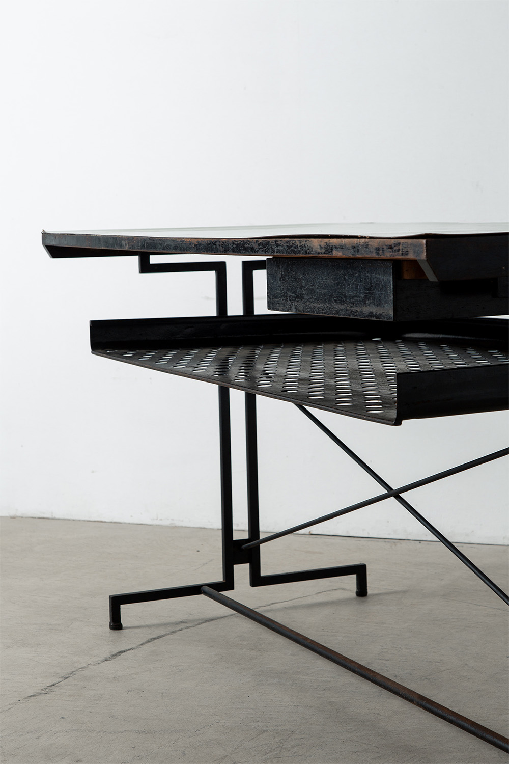 Industrial Desk in Wood and Steel