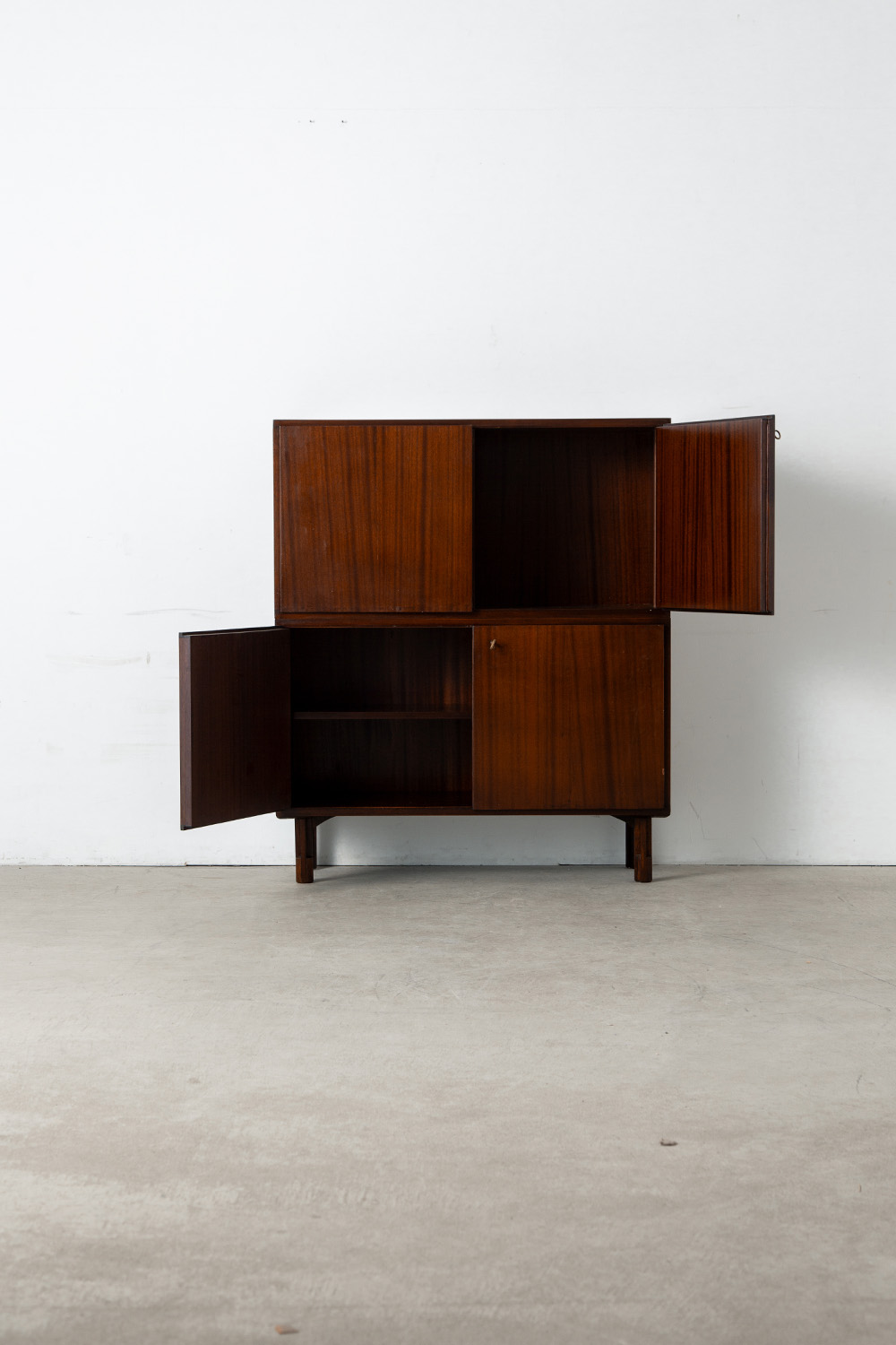Cabinet,キャビネット,Storage,ストレージ,Italy,イタリア,stoop,topso,清澄白河,Antique,Vintage,Interior Design,アンティーク,ビンテージ,ヴィンテージ,家具,雑貨,インテリア,店舗什器,設計,インテリアデザイン,内装,什器,店舗設計,ギャラリー,デザイナーズ家具,ショールーム