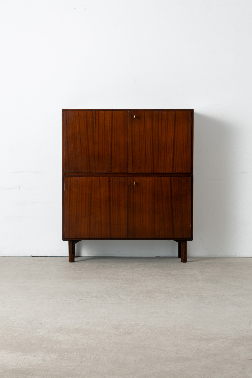 Cabinet,キャビネット,Storage,ストレージ,Italy,イタリア,stoop,topso,清澄白河,Antique,Vintage,Interior Design,アンティーク,ビンテージ,ヴィンテージ,家具,雑貨,インテリア,店舗什器,設計,インテリアデザイン,内装,什器,店舗設計,ギャラリー,デザイナーズ家具,ショールーム