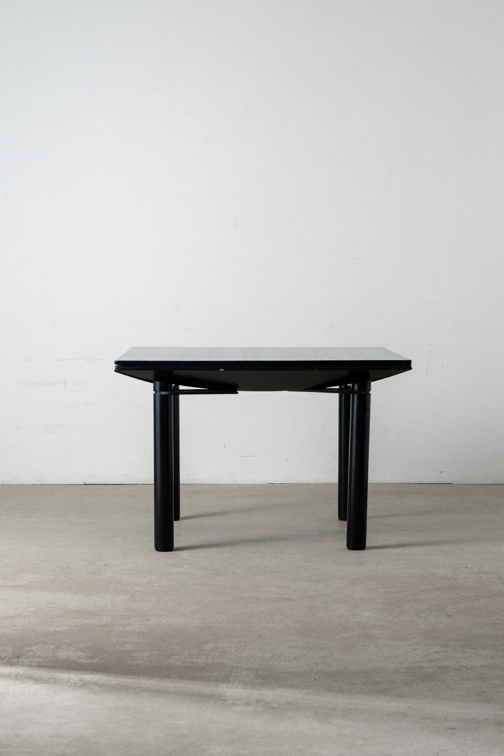 Extension Dining Table in Wood