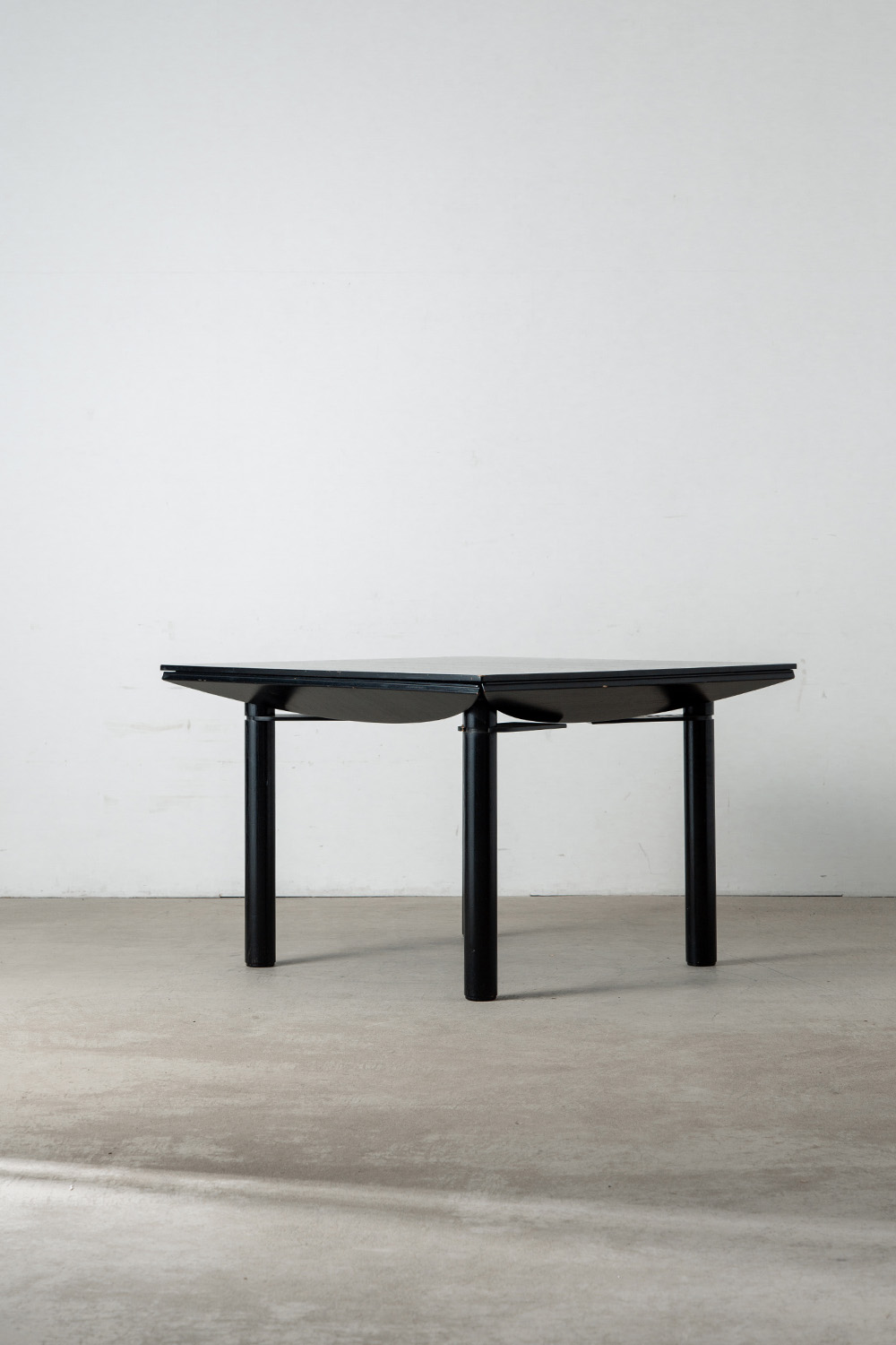 Extension Dining Table in Wood