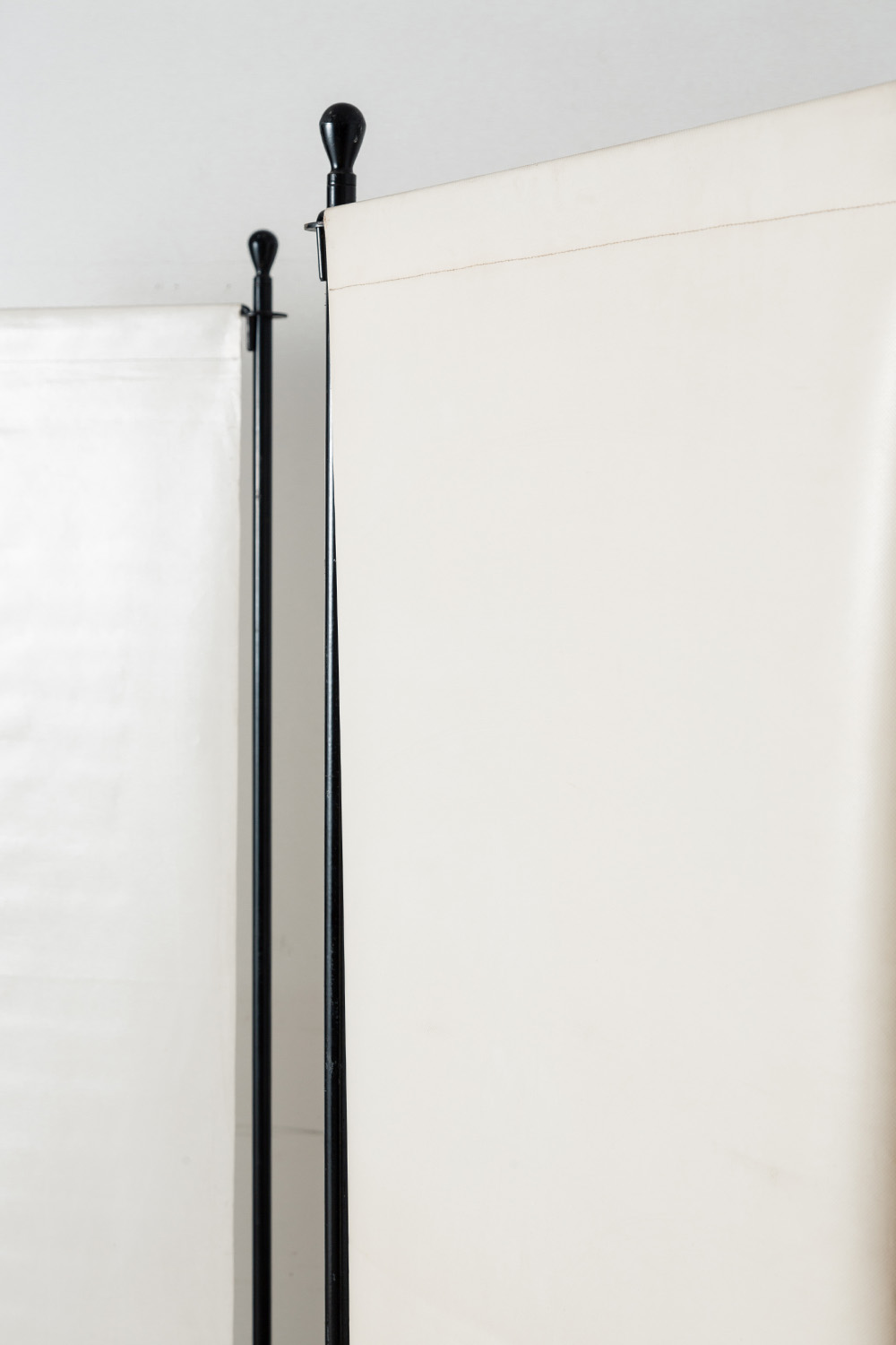 ‘Servento’ Screen by Achille Castiglioni for Zanotta in Rubberized Fabric , Steel and Plastic
