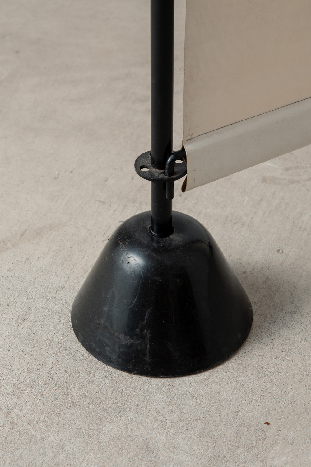 ‘Servento’ Screen by Achille Castiglioni for Zanotta in Rubberized Fabric , Steel and Plastic