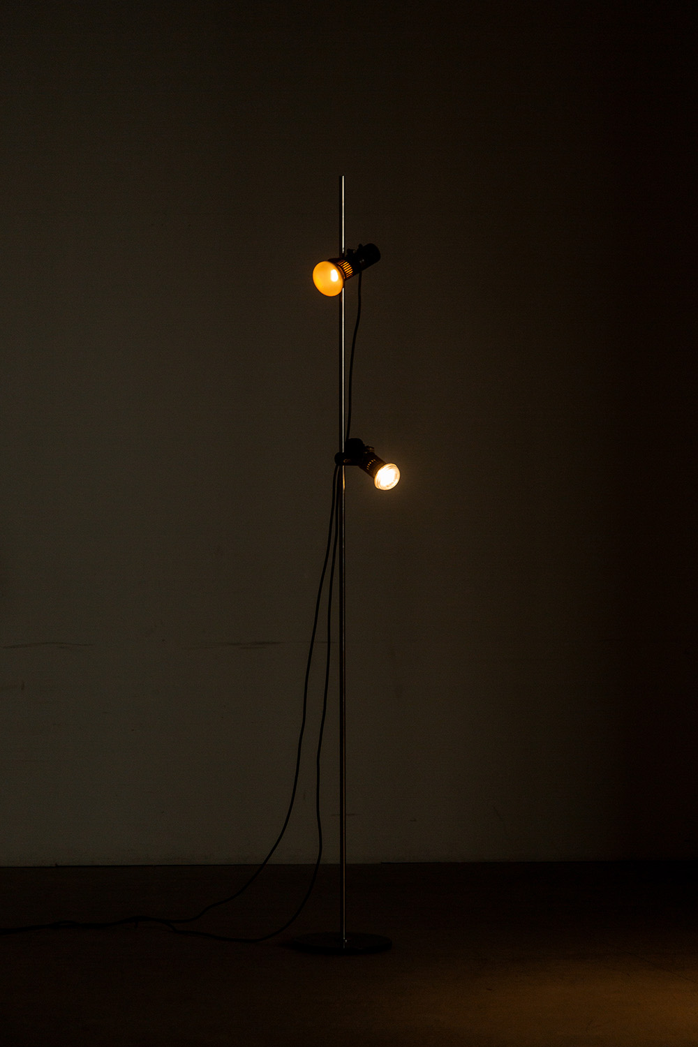 Froor Lamp in Chrome and Steel