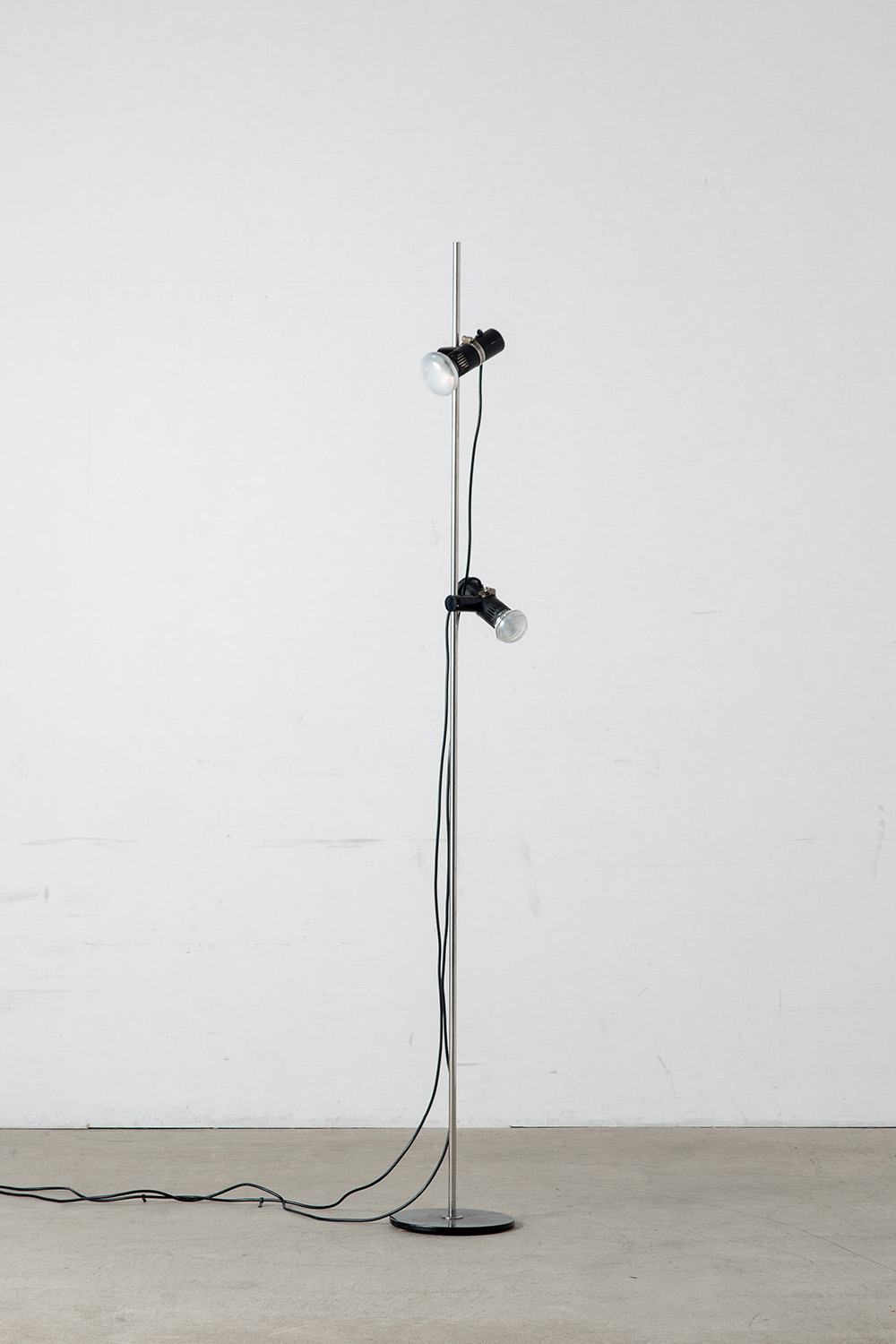 Froor Lamp in Chrome and Steel
