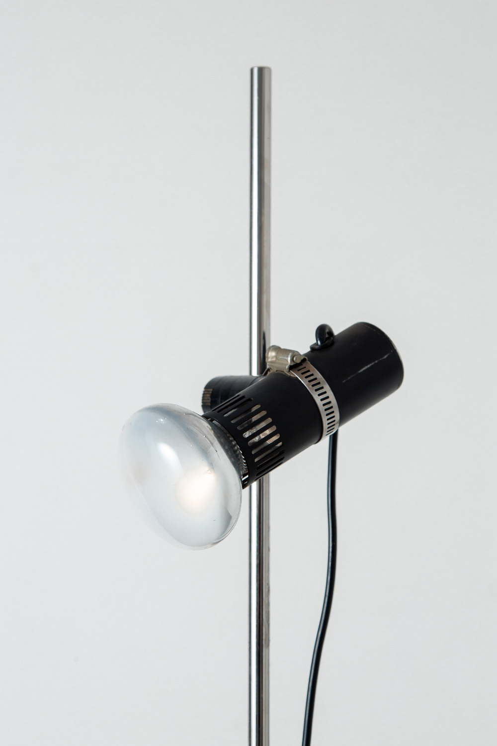 Froor Lamp in Chrome and Steel