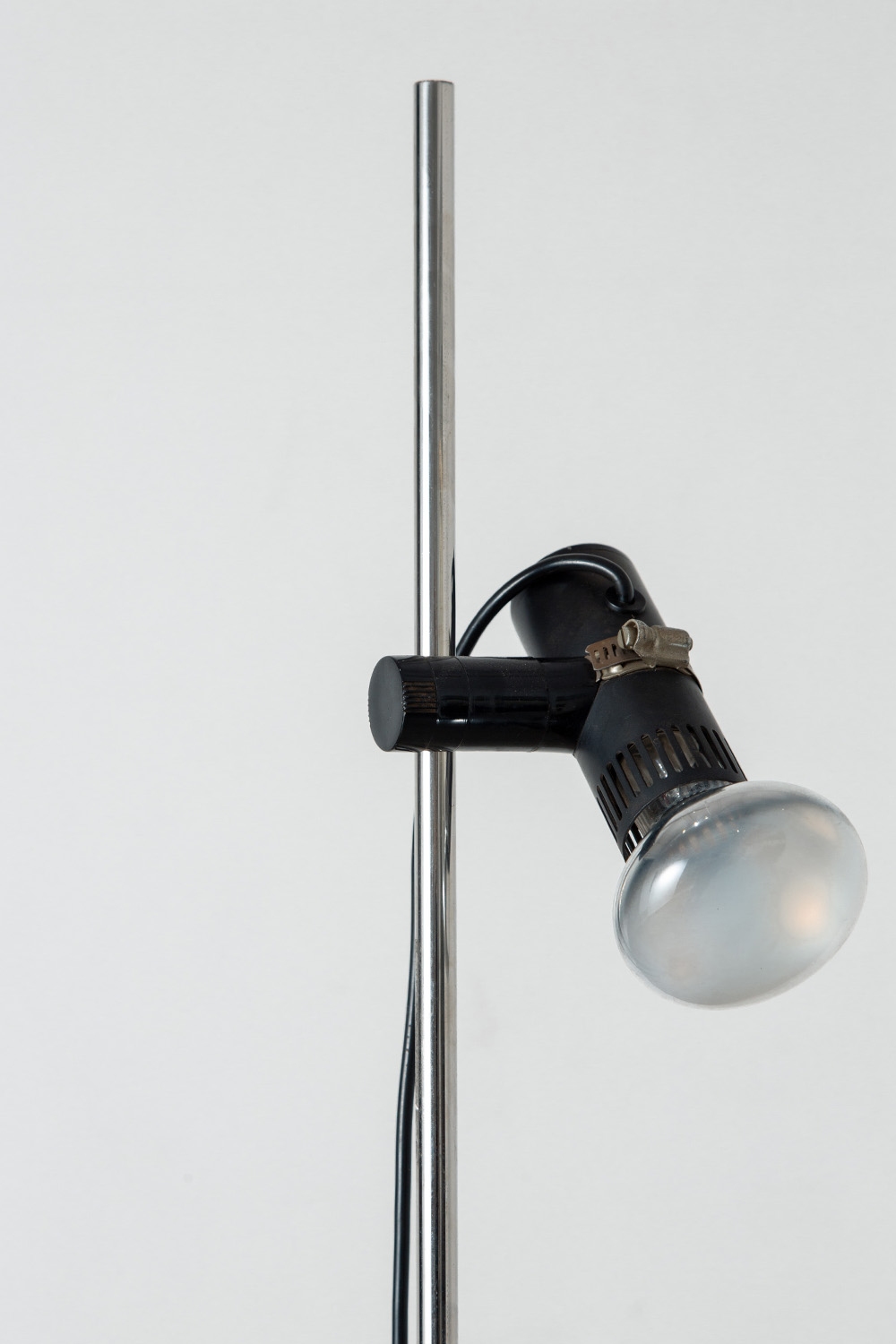 Froor Lamp in Chrome and Steel