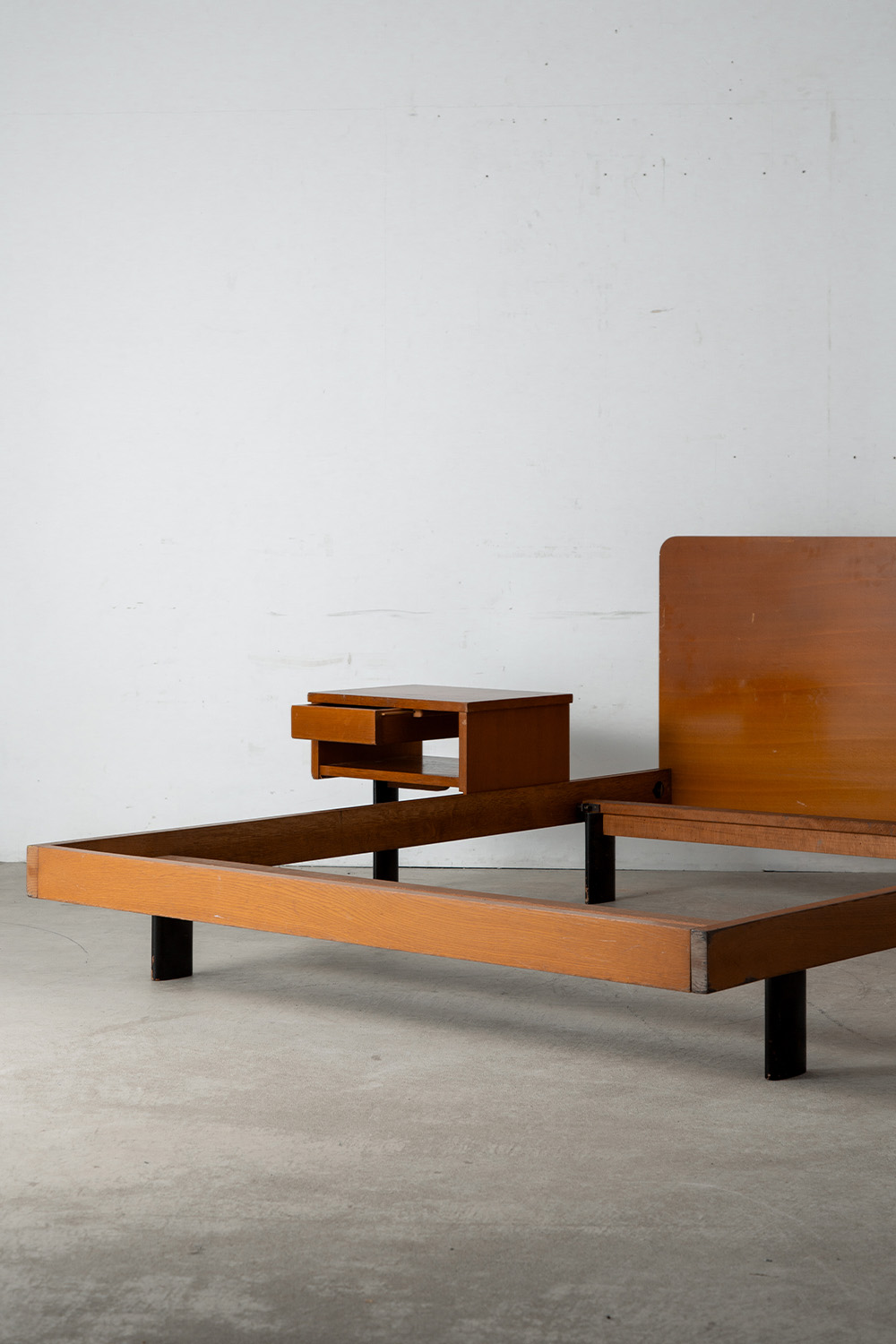 Bed Frame,ベッドフレーム,France,フランス,清澄白河,Antique,Vintage,Interior Design,stoop,topso,アンティーク,ビンテージ,ヴィンテージ,家具,雑貨,インテリア,店舗什器,設計,インテリアデザイン,内装,什器,店舗設計,ギャラリー,デザイナーズ家具,ショールーム