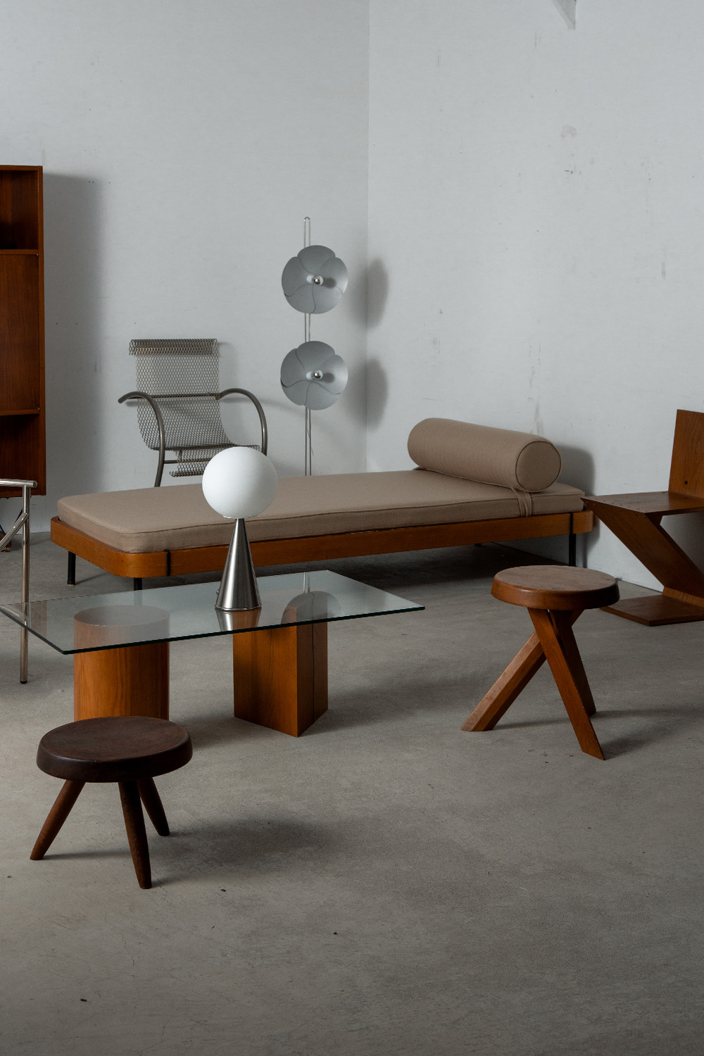 Modernism Show 25