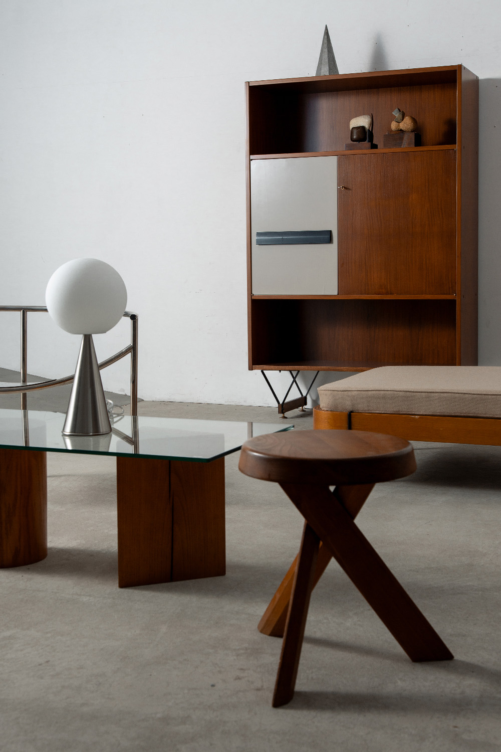 Modernism Show 25