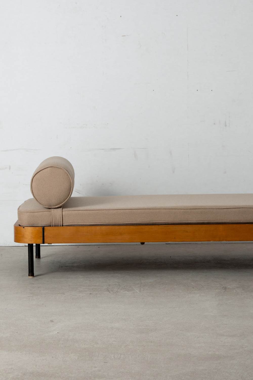 Day Bed by Gio Ponti in Wood , Steel , Brass , Rubber and Fabric