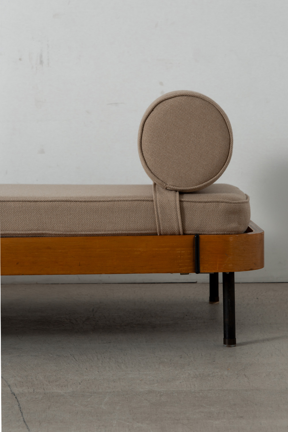 Day Bed by Gio Ponti in Wood , Steel , Brass , Rubber and Fabric