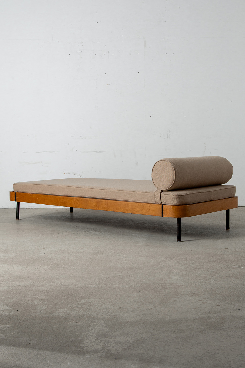 Day Bed by Gio Ponti in Wood , Steel , Brass , Rubber and Fabric
