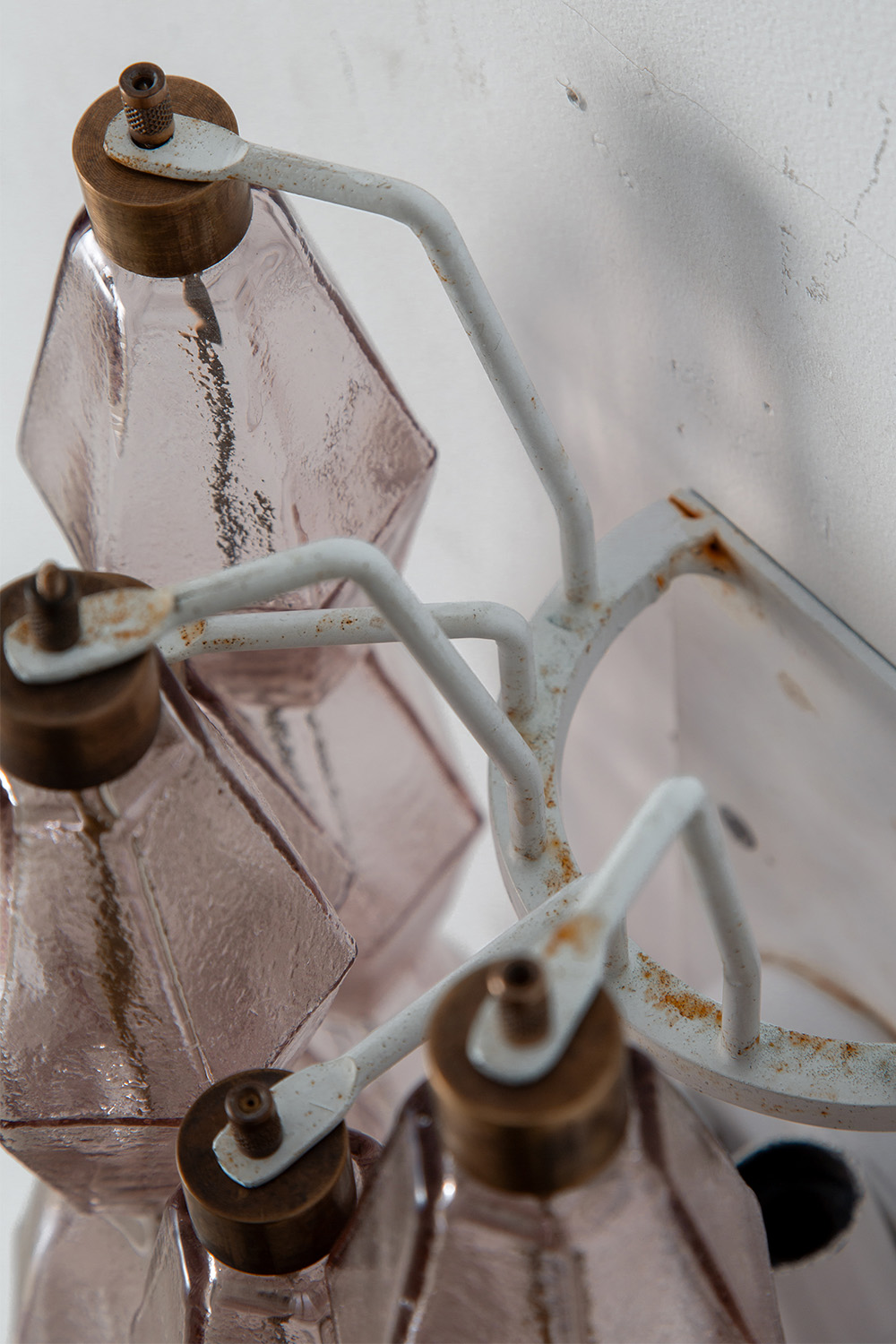 Wall Lamp by Carlo Scarpa for Venini in Glass , Brass and Pink