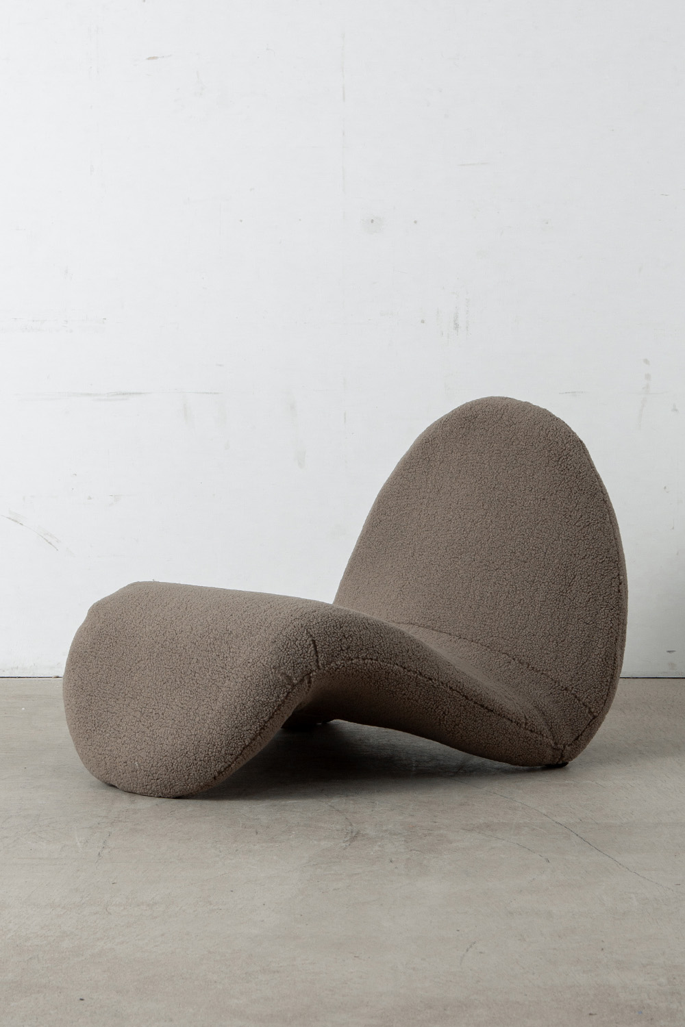Pierre Paulin,Tongue Lounge Chair,Lounge Chair,Chair,Artifort,MOMA,ピエール・ポラン,ラウンジチェア,チェア,アーティーフォート,ニューヨーク近代美術館,清澄白河,アンティークショップ,Antique,Vintage,Interior Design,アンティーク,ビンテージ,ヴィンテージ,家具,雑貨,インテリア,店舗什器,設計,インテリアデザイン,内装,什器,店舗設計,ギャラリー,ミッドセンチュリー ,ミッドセンチュリーモダン,オランダ,MIDCENTURY MODERN, Netherlands, 