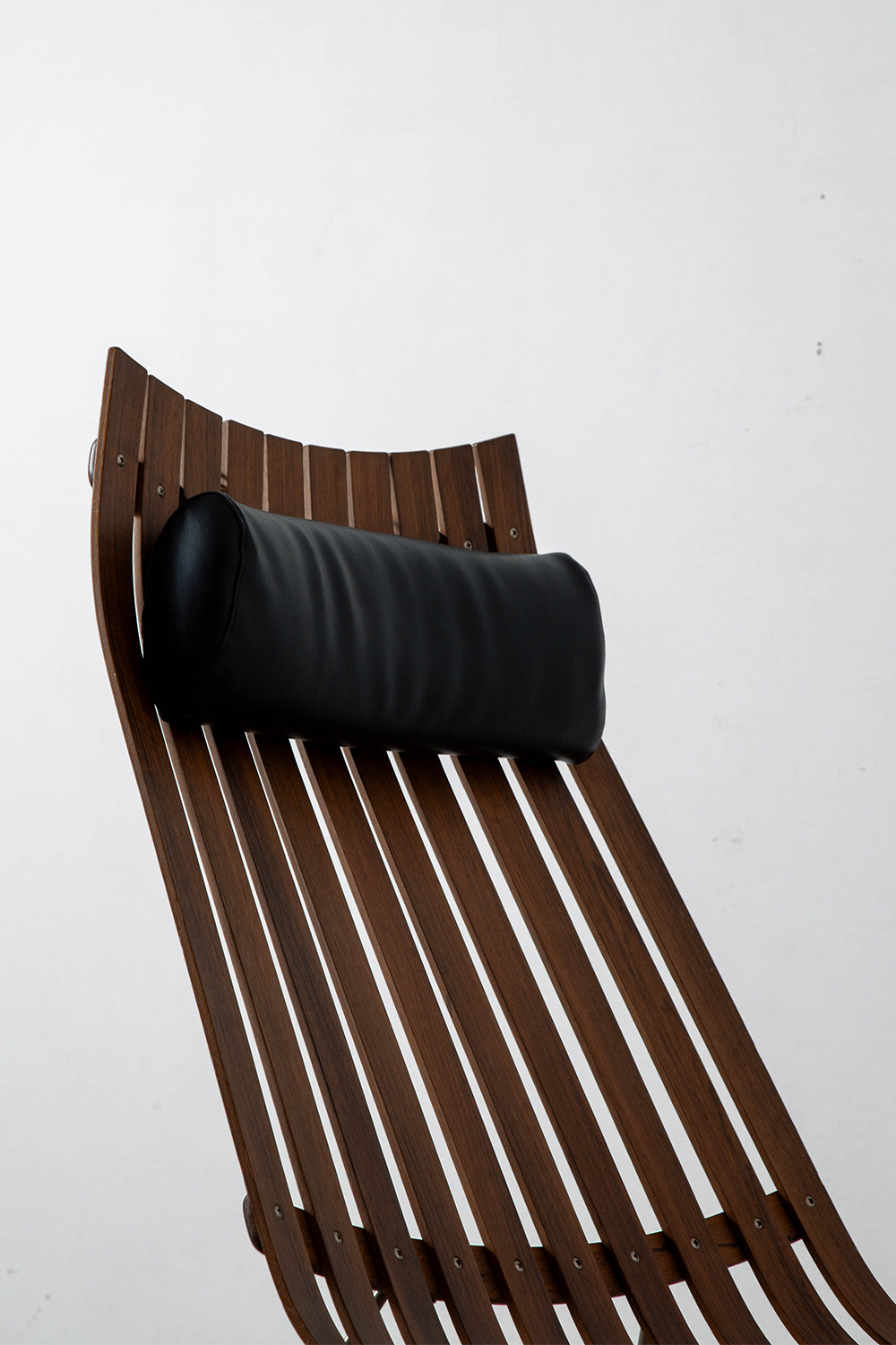‘Scandia’ Lounge Chair by Hans Brattrud for Hovik Mobler in Teak , Leather and Steel