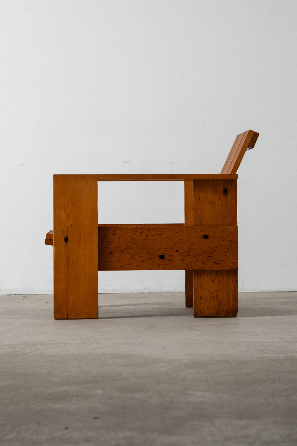 ‘Crate’ Lounge Chair by Gerrit Thomas Rietveld for Cassina in Pine