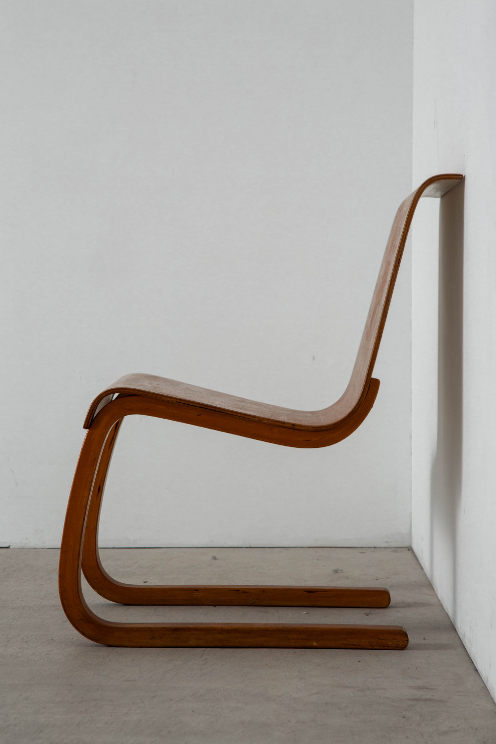 ‘Model 21’ Chair by Alvar Aalto for Finmar in Karelian Birch