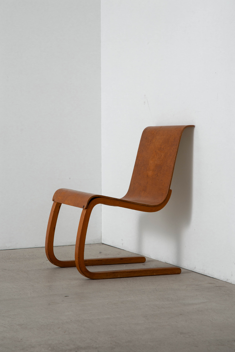 ‘Model 21’ Chair by Alvar Aalto for Finmar in Karelian Birch