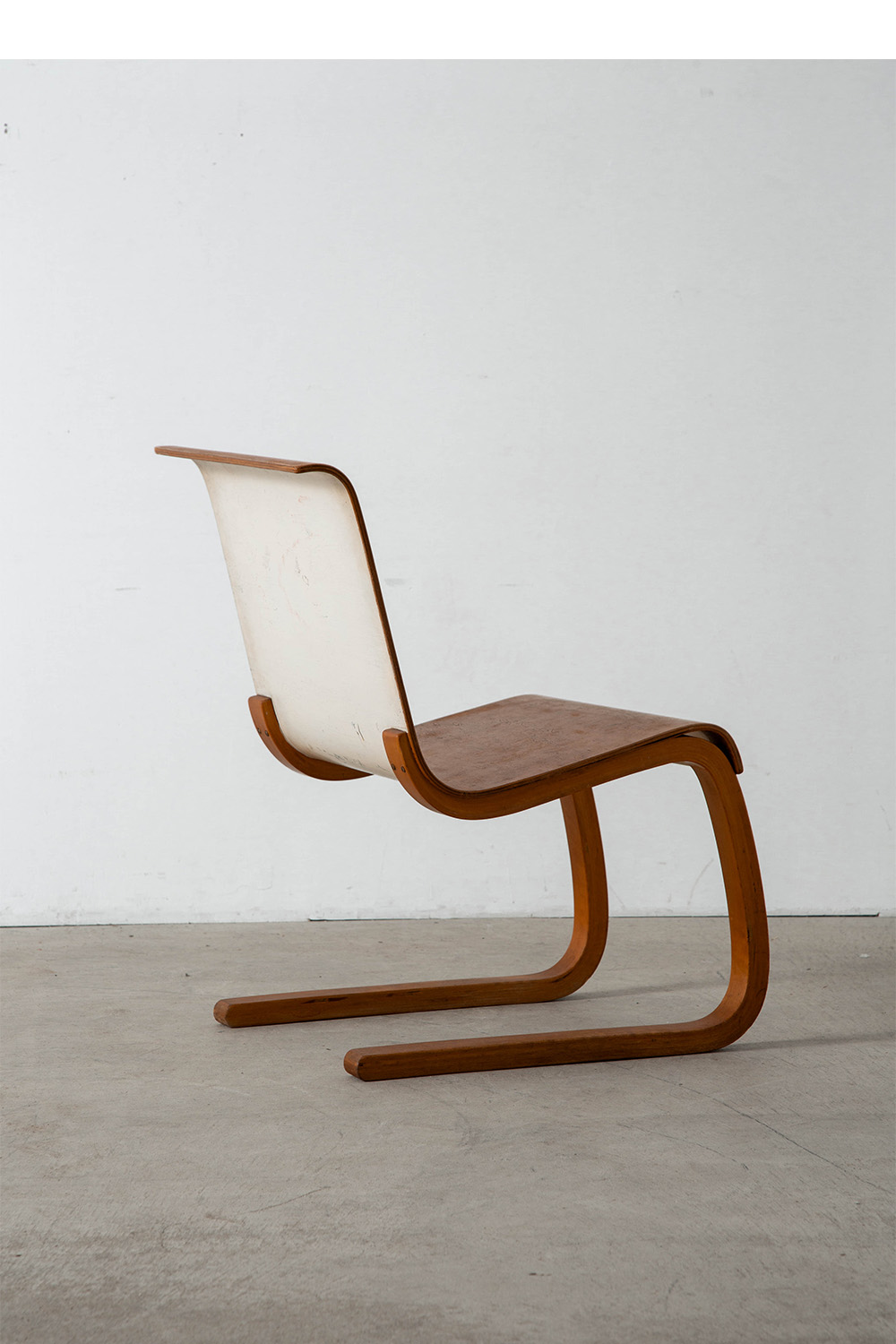 ‘Model 21’ Chair by Alvar Aalto for Finmar in Karelian Birch