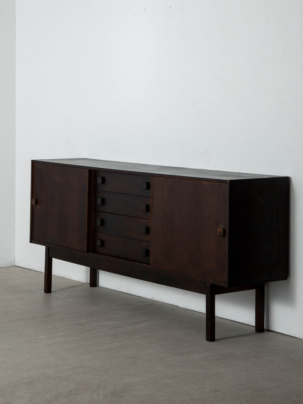 Sideboard in Wood