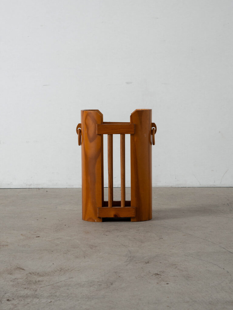 Ambrela Stand in Wood