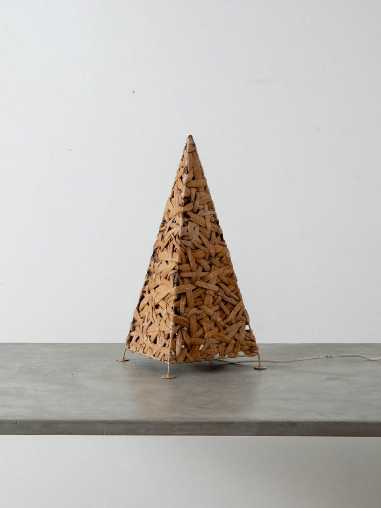 Table Lamp in Seagrass and Metal