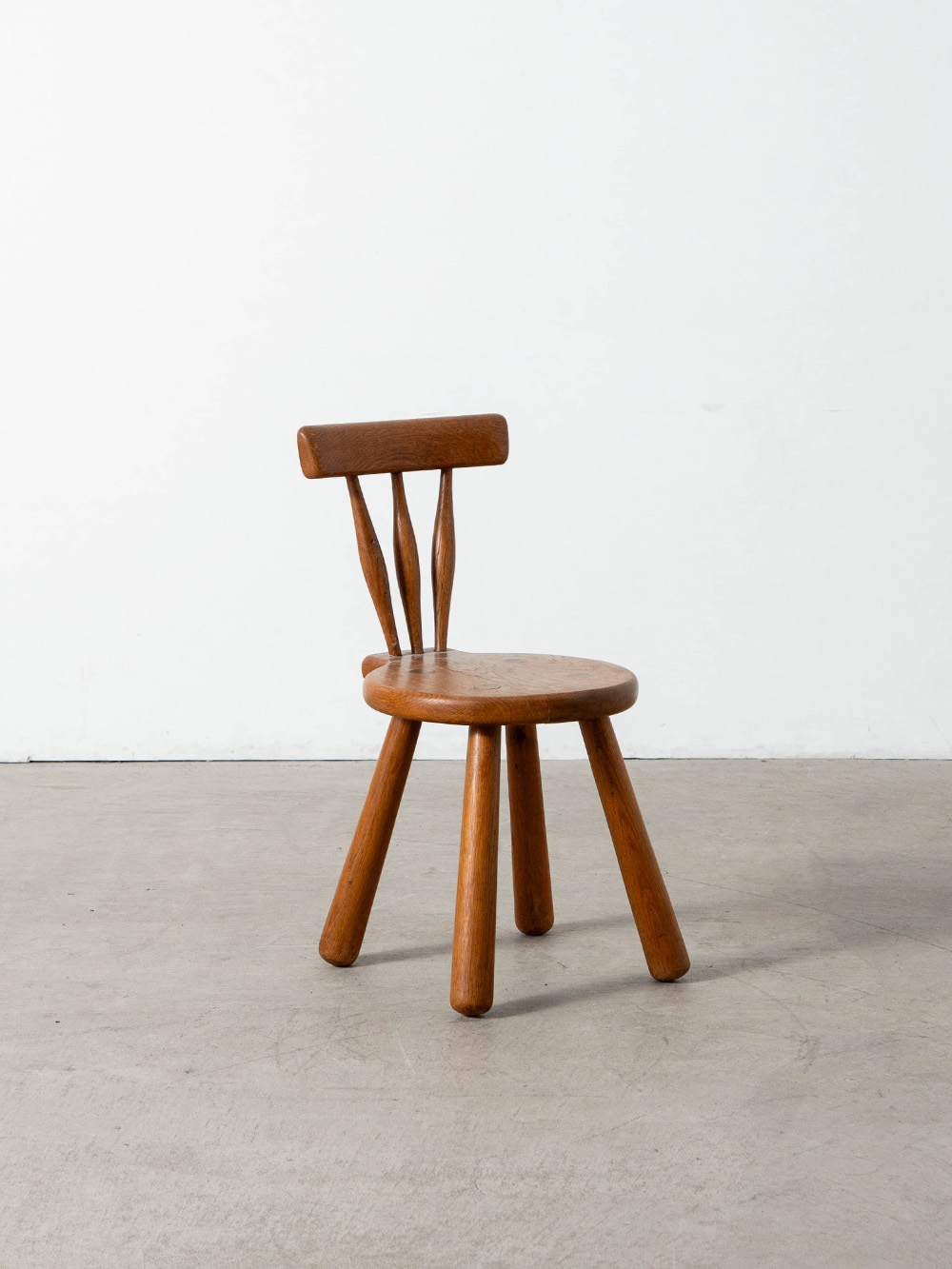 Vintage Chair in Wood