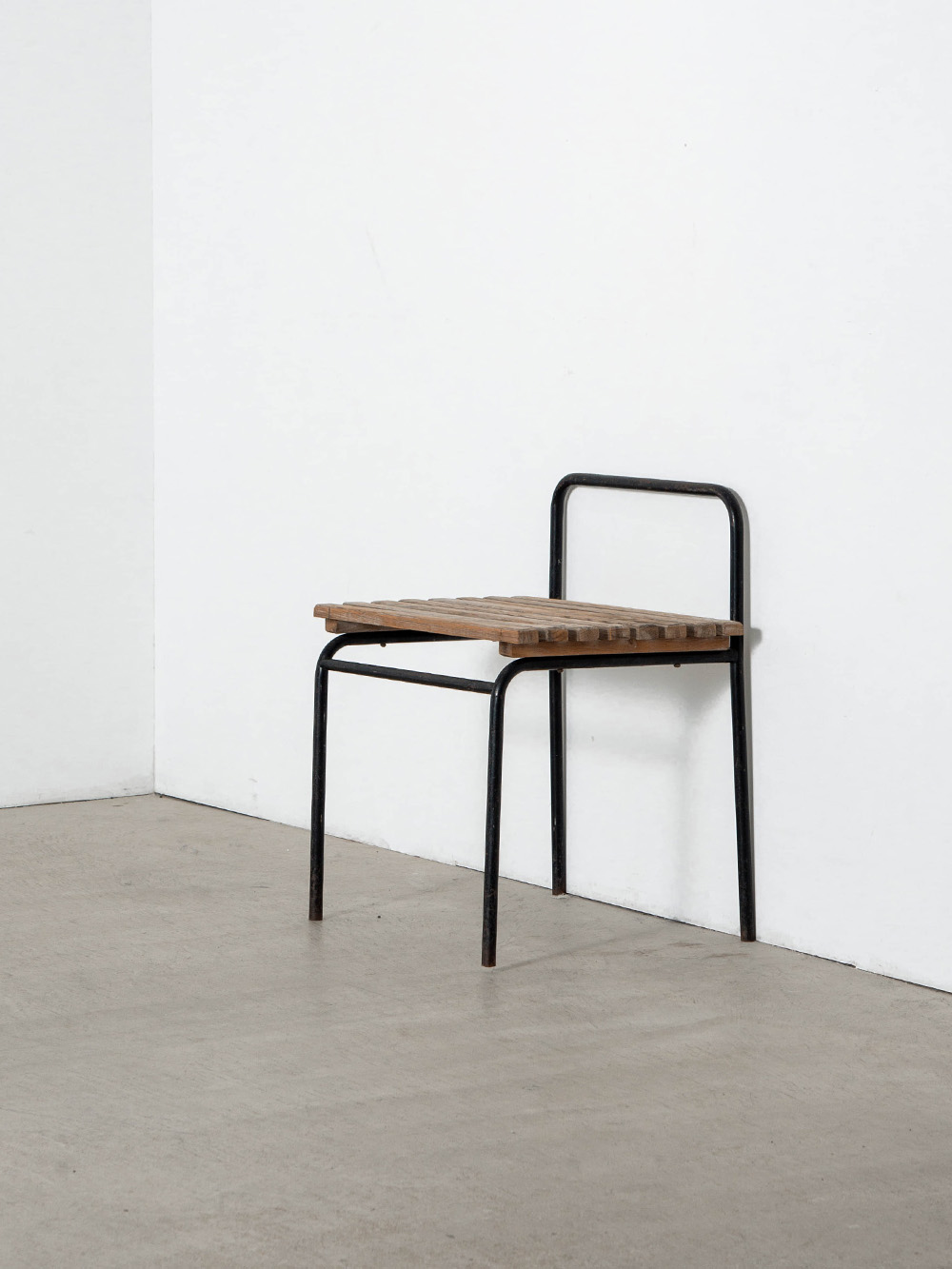 Luggage Rack in Wood and Steel