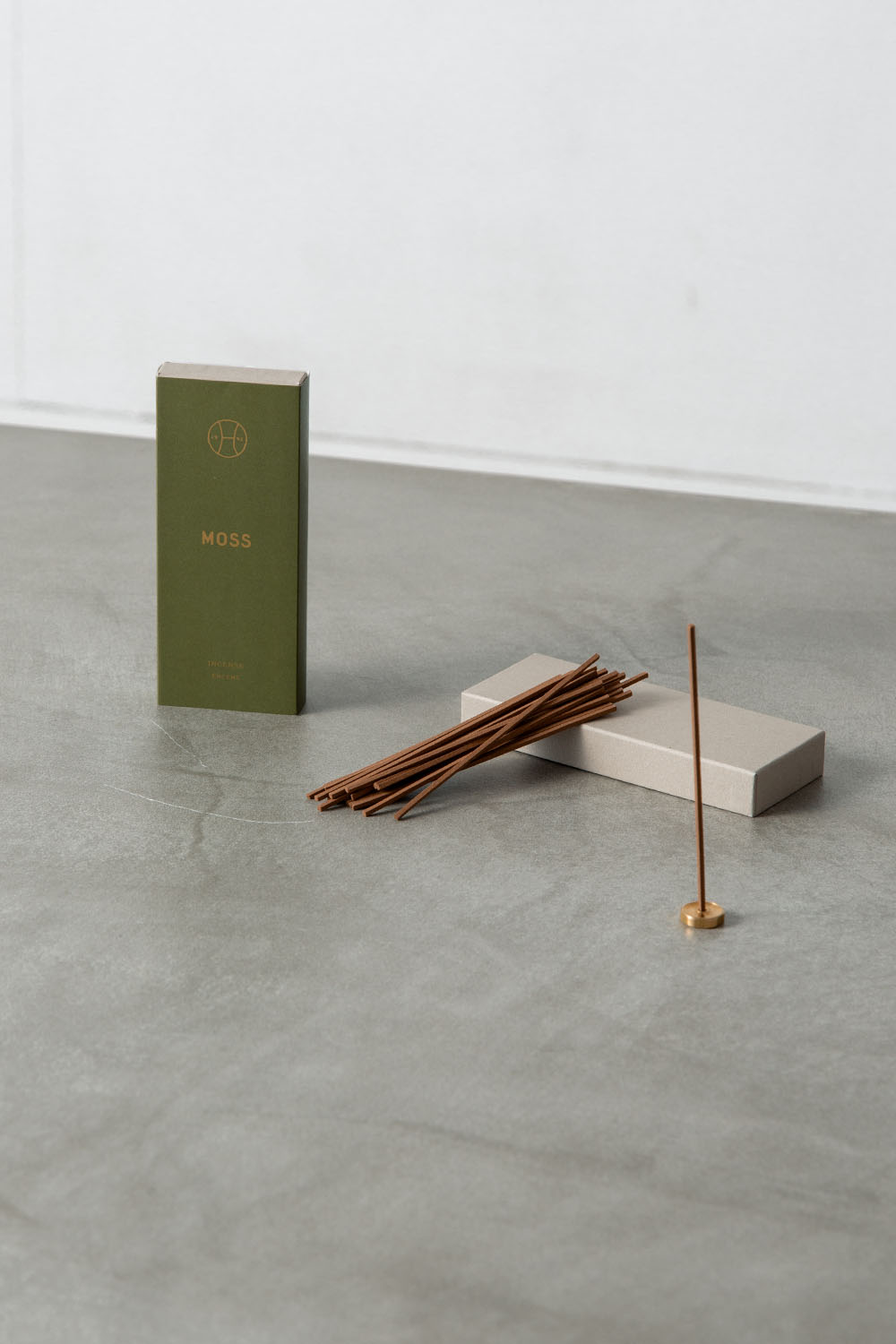 PERFUMER H,パヒューマーエイチ,MOSS,Incense,インセンス,England,イギリス,London,ロンドン,stoop,topso,清澄白河,Antique,Vintage,Interior Design,アンティーク,ビンテージ,ヴィンテージ,家具,雑貨,インテリア,店舗什器,設計,インテリアデザイン,内装,什器,店舗設計,ギャラリー,デザイナーズ家具,ショールーム