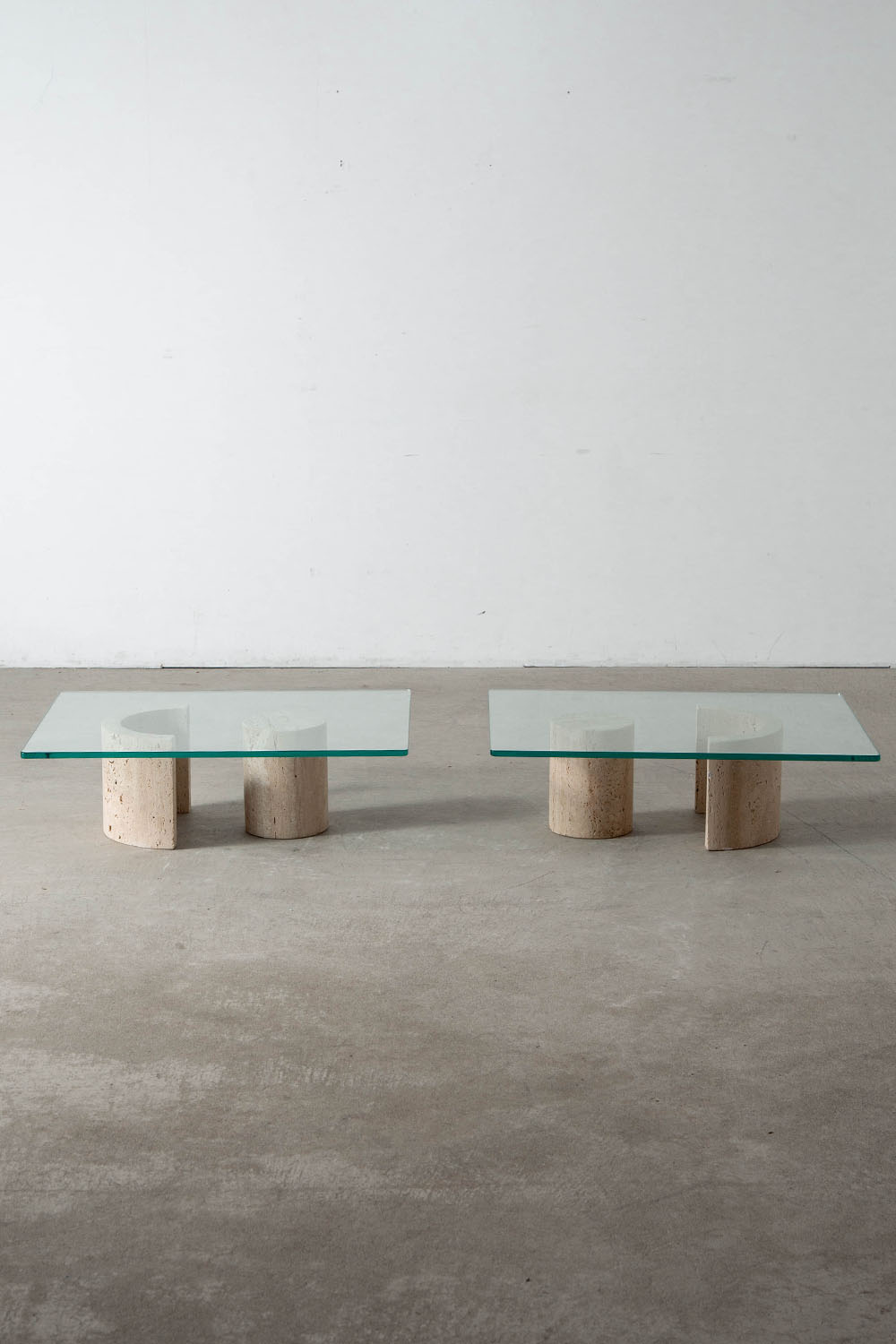 Coffee Table in Glass and Travertine