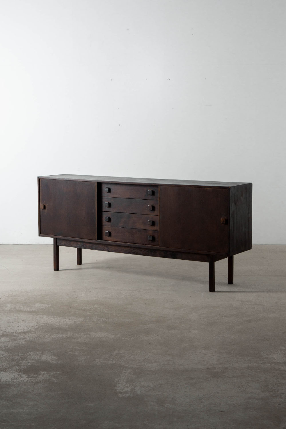 Sideboard in Wood