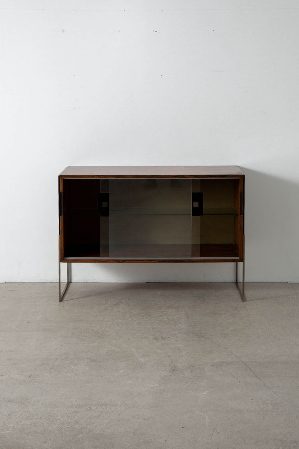 Sideboard,サイドボード,Italy,イタリア,清澄白河,Antique,Vintage,Interior Design,stoop,topso,アンティーク,ビンテージ,ヴィンテージ,家具,雑貨,インテリア,店舗什器,設計,インテリアデザイン,内装,什器,店舗設計,ギャラリー,デザイナーズ家具,ショールーム