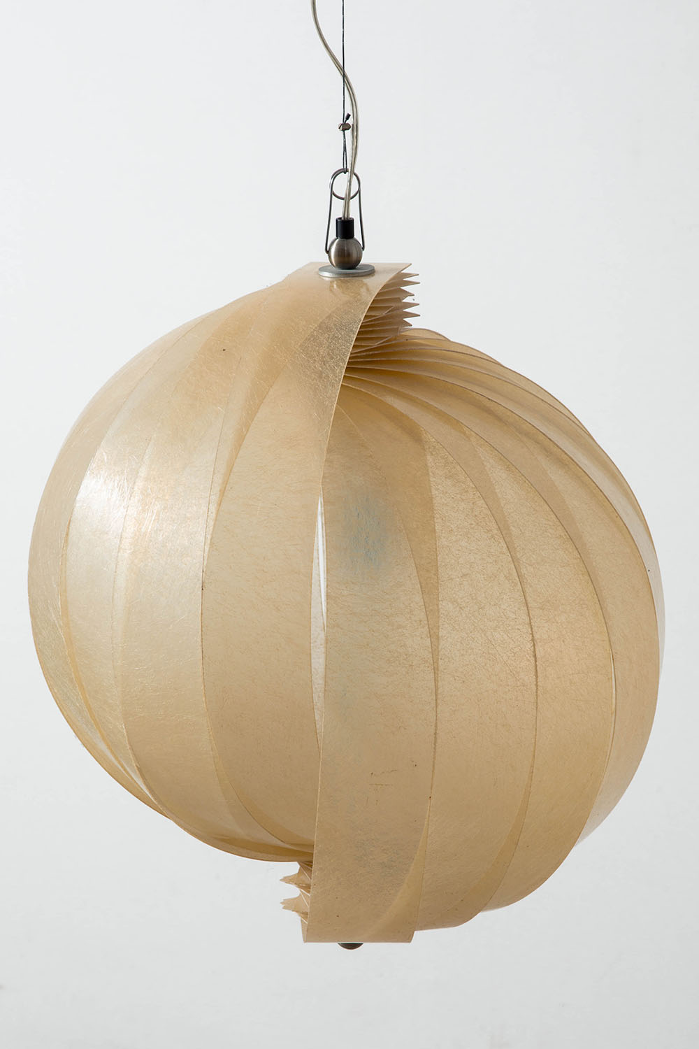 ‘Nautilus’ Pendant Lamp in Fiberglass and Metal