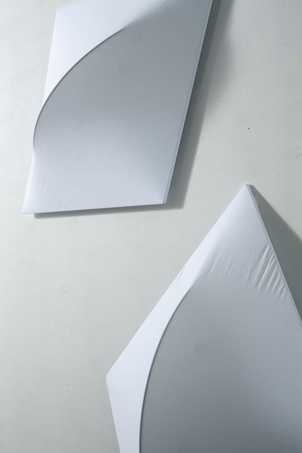 ‘Saori’ Wall Lamp by Kazuhide Takahama for Sirrah in Plastic and Polyesterin Metal and Fabric