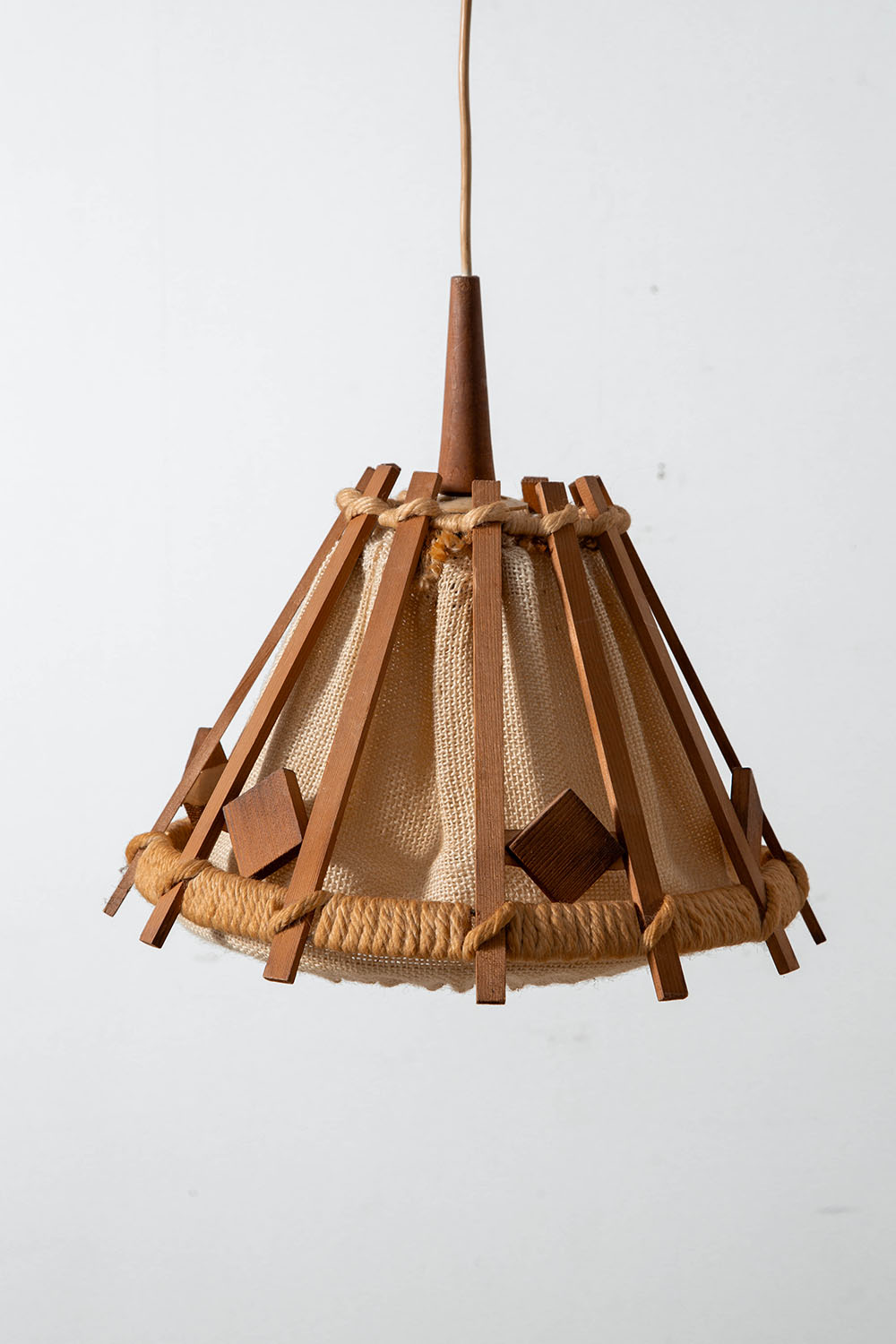 Pendant Lamp in Wood , Rope and Linen