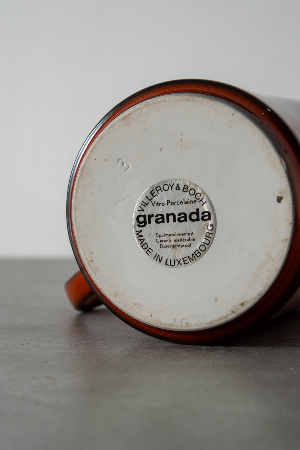 Flower Vase in Ceramic