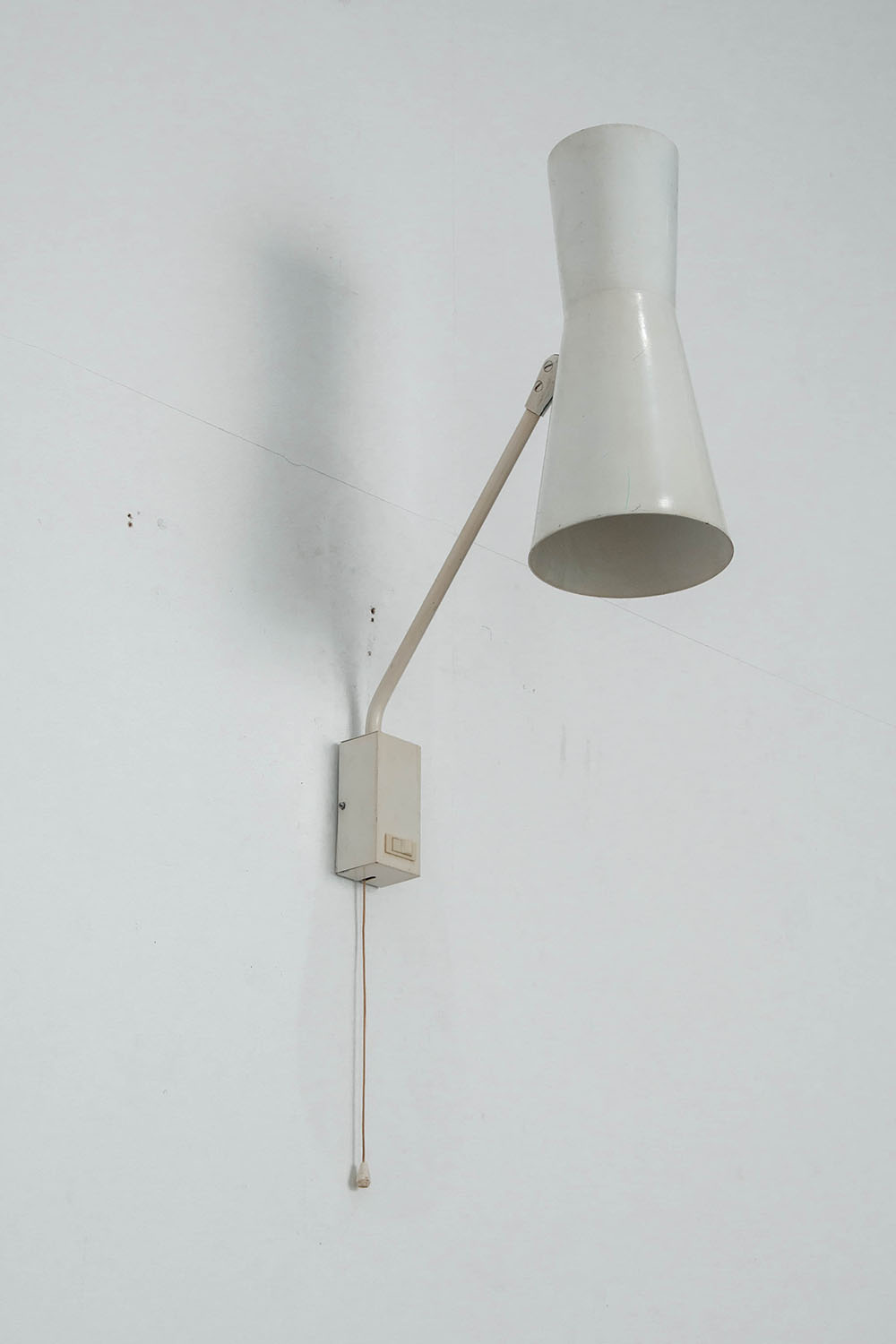 Wall Lamp for LITA in Steel and White