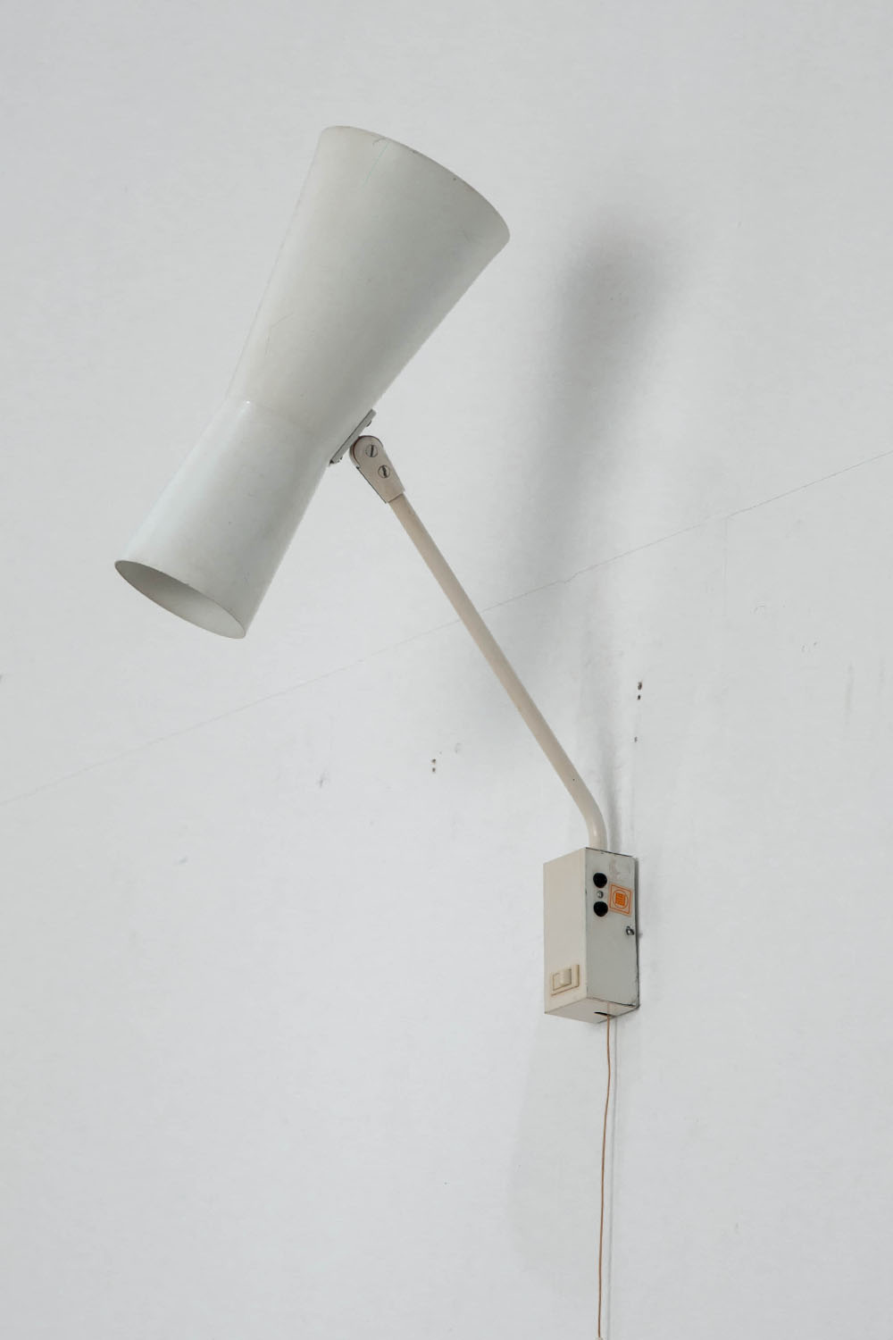 Wall Lamp for LITA in Steel and White