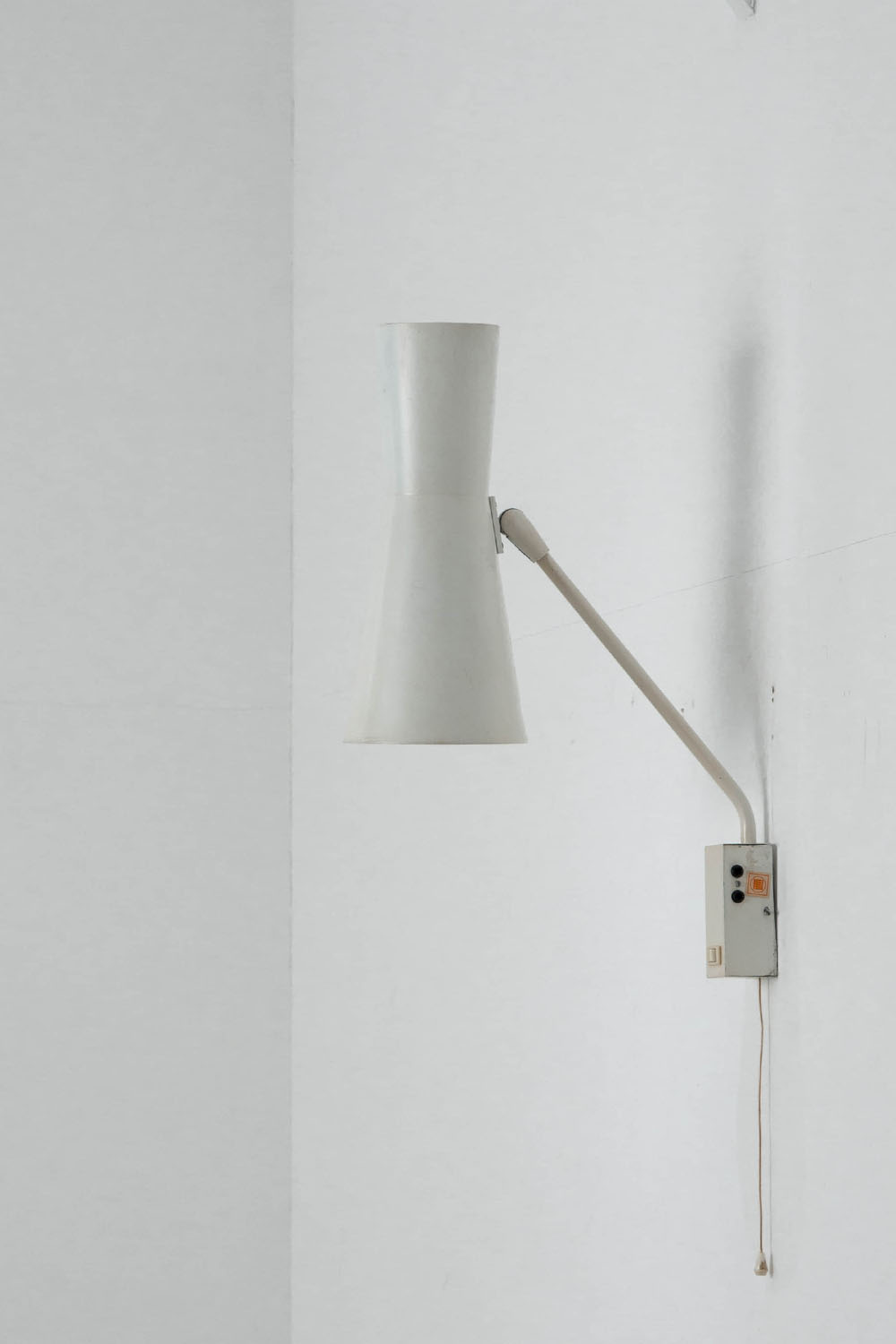 Wall Lamp for LITA in Steel and White