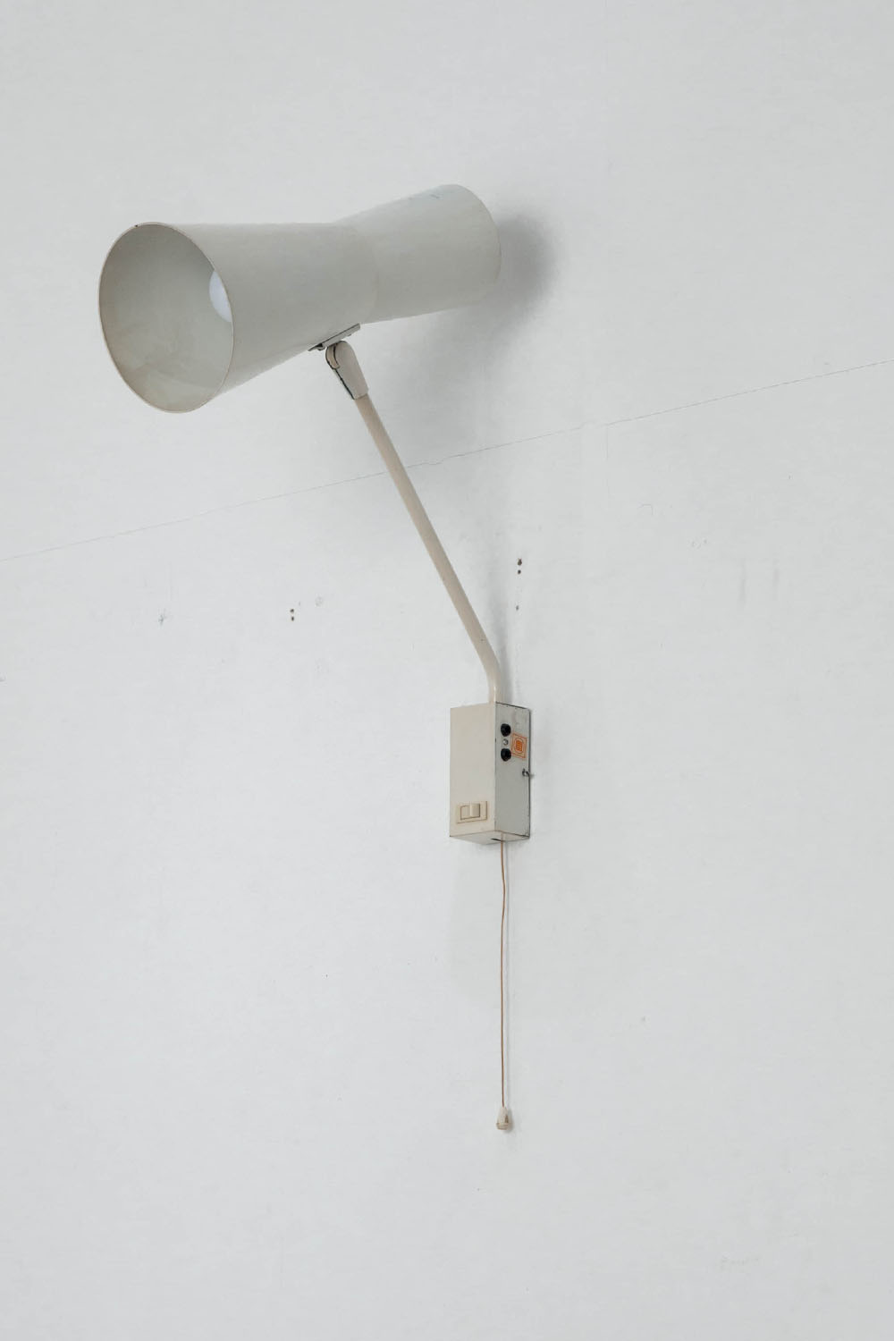Wall Lamp for LITA in Steel and White