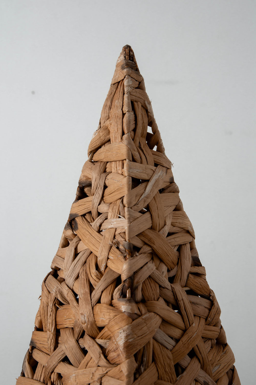 Table Lamp in Seagrass and Metal