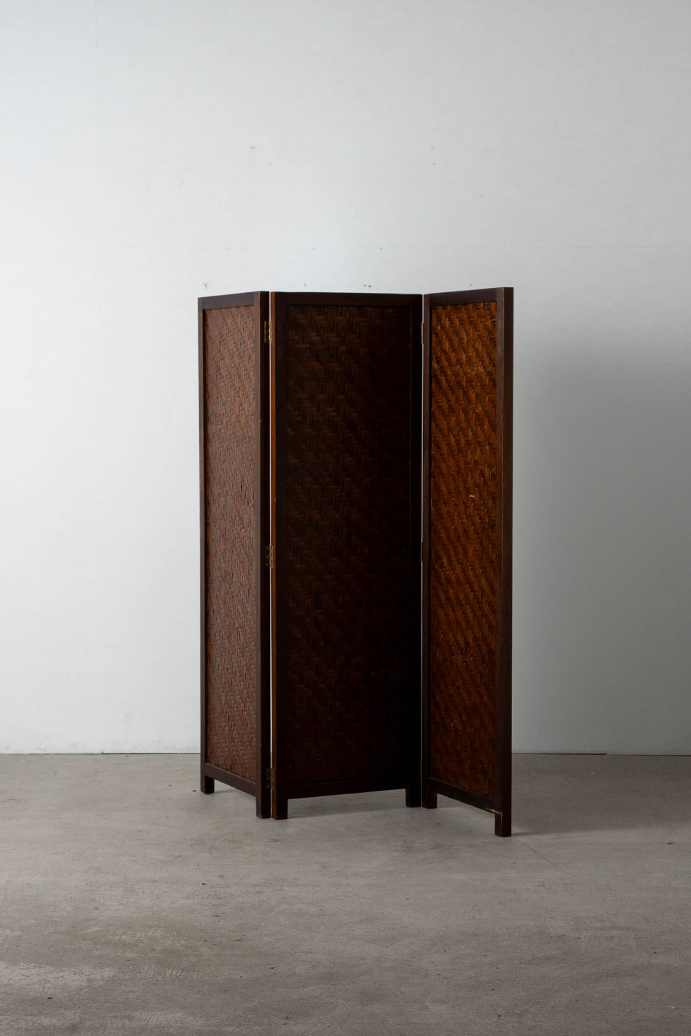 Screen in Wood and Rattan